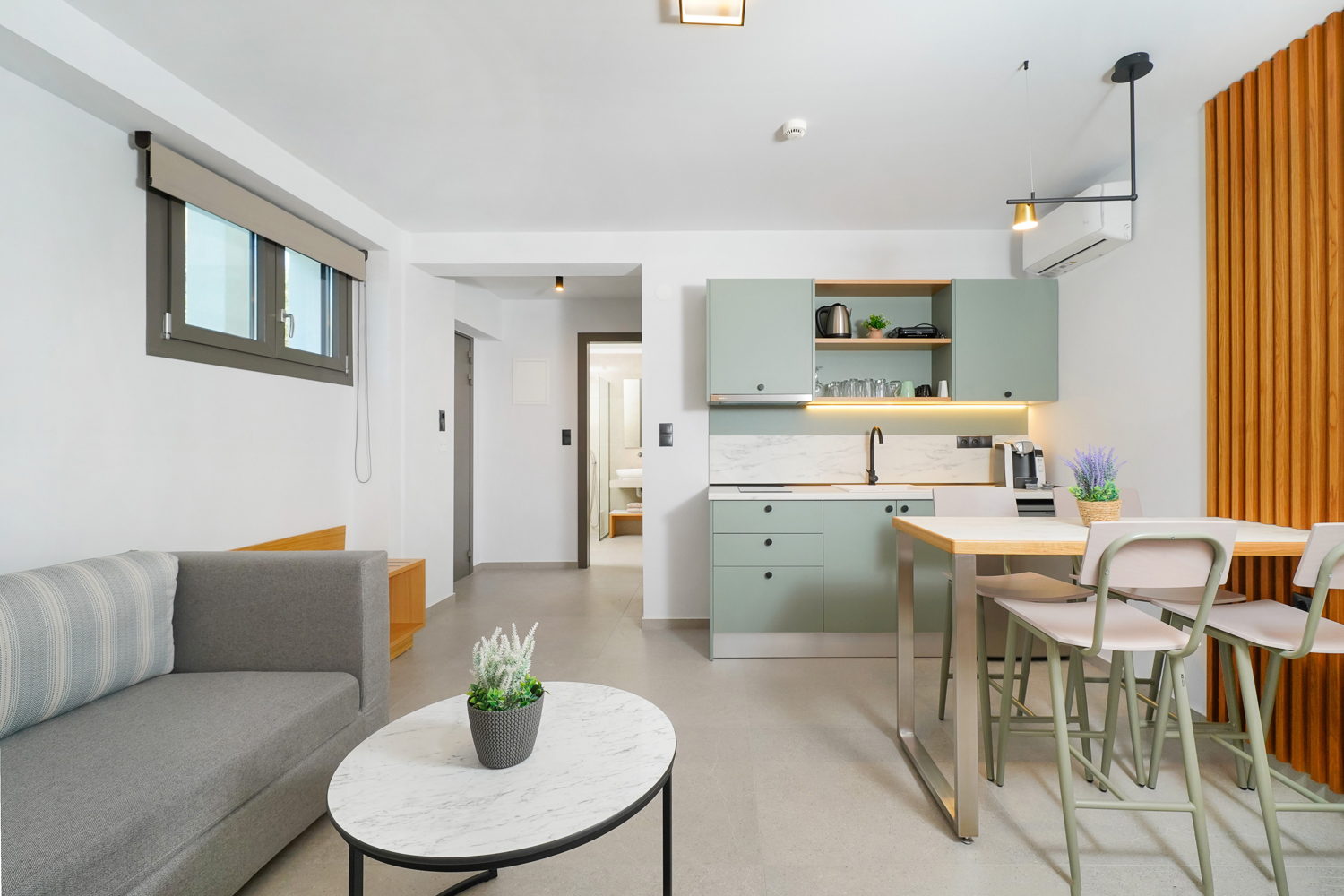 Apartment Economy Premium