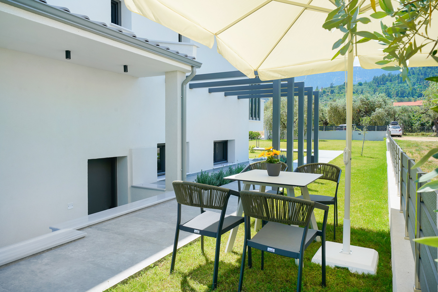 Apartment Economy Premium