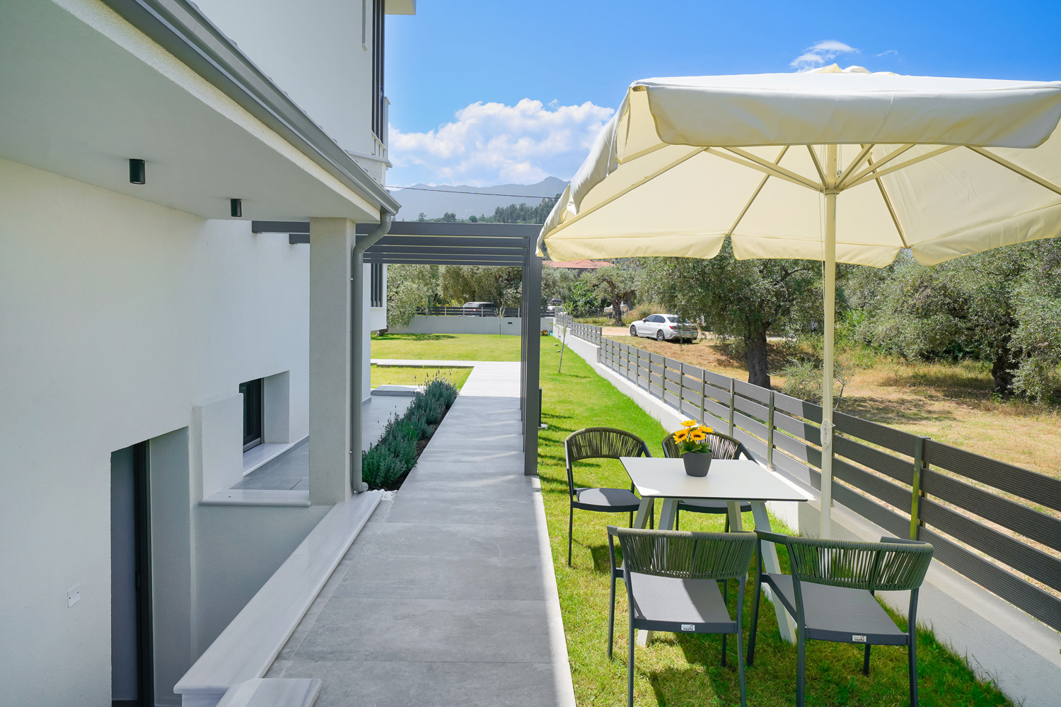 Apartment Economy Premium