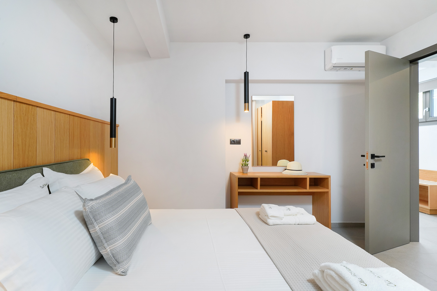 Apartment Economy Premium