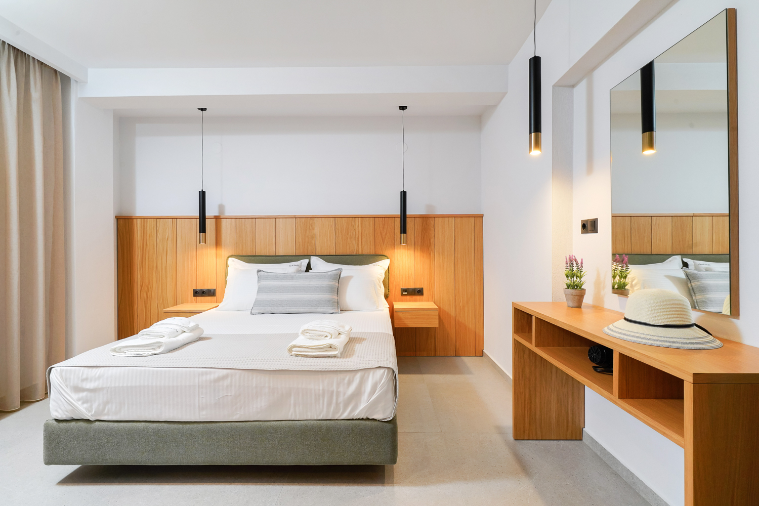 Apartment Economy Premium