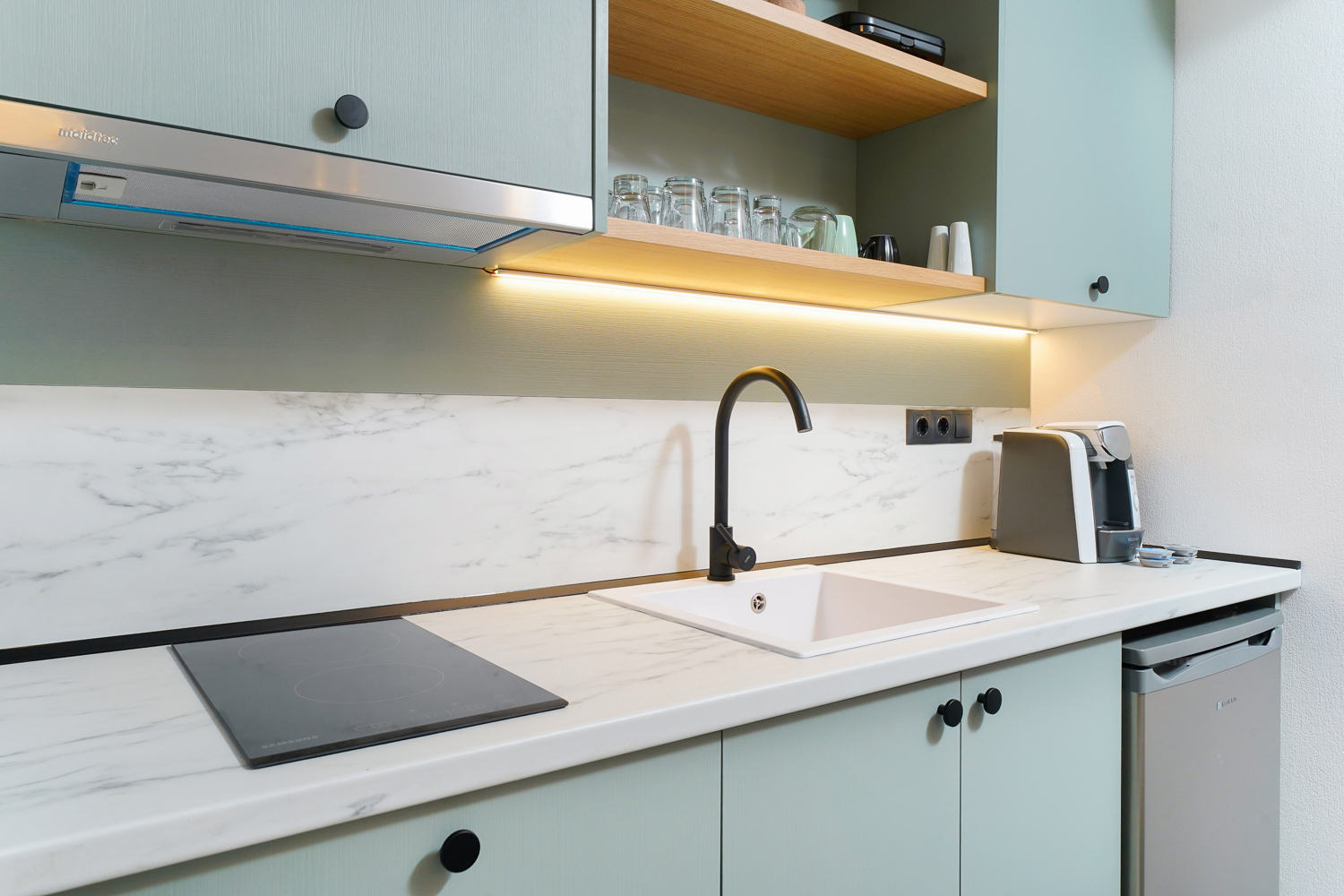 Apartment Economy Premium