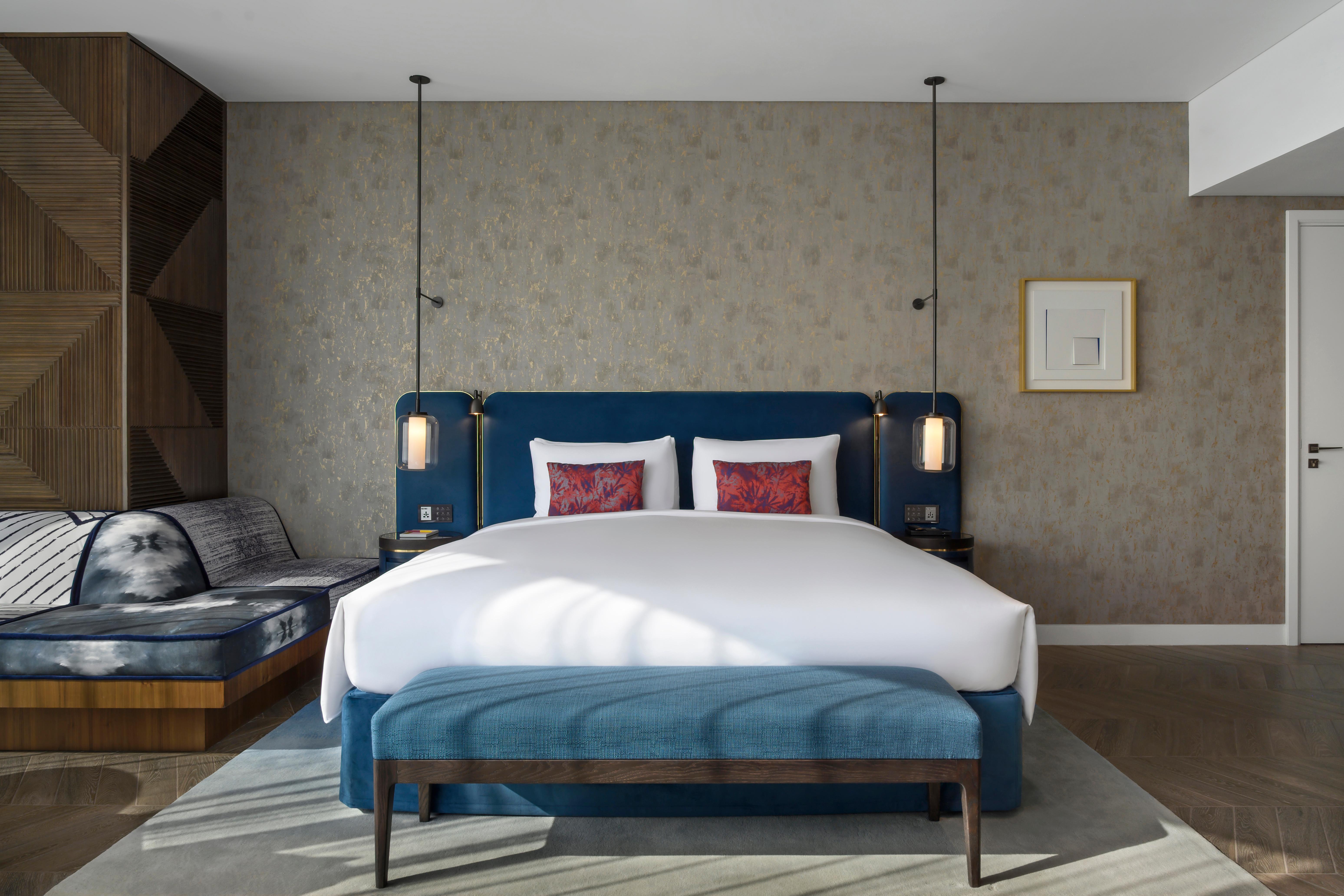 Studio King Size Bed