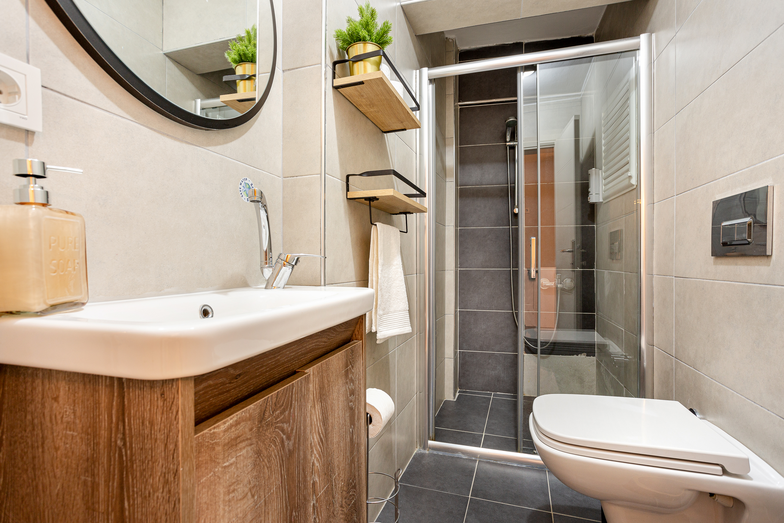 Studio Deluxe with Kitchenette