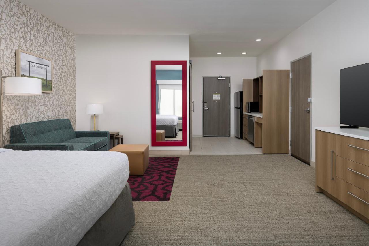 Studio King Size Bed