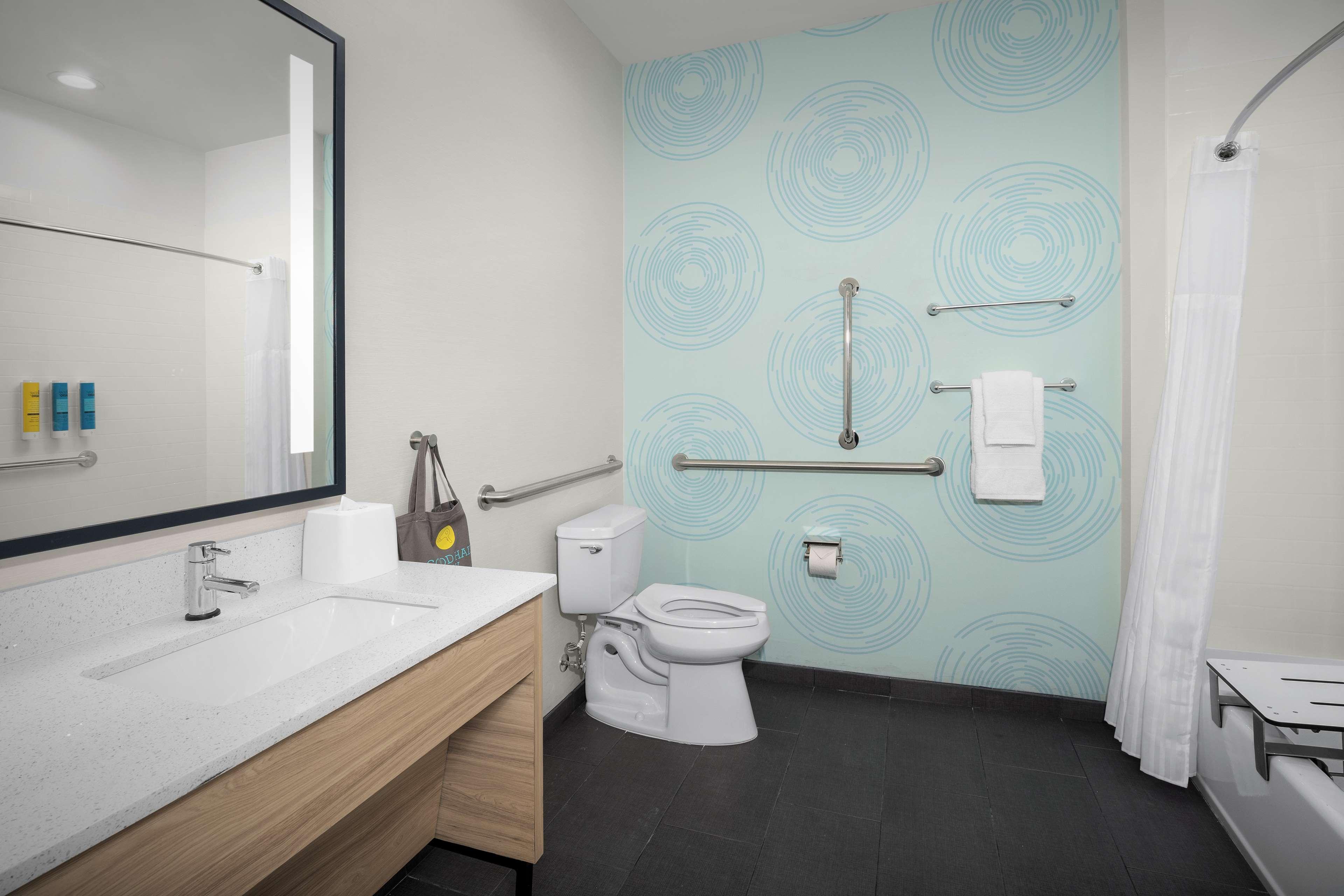 Double Accessible-two Queen Beds