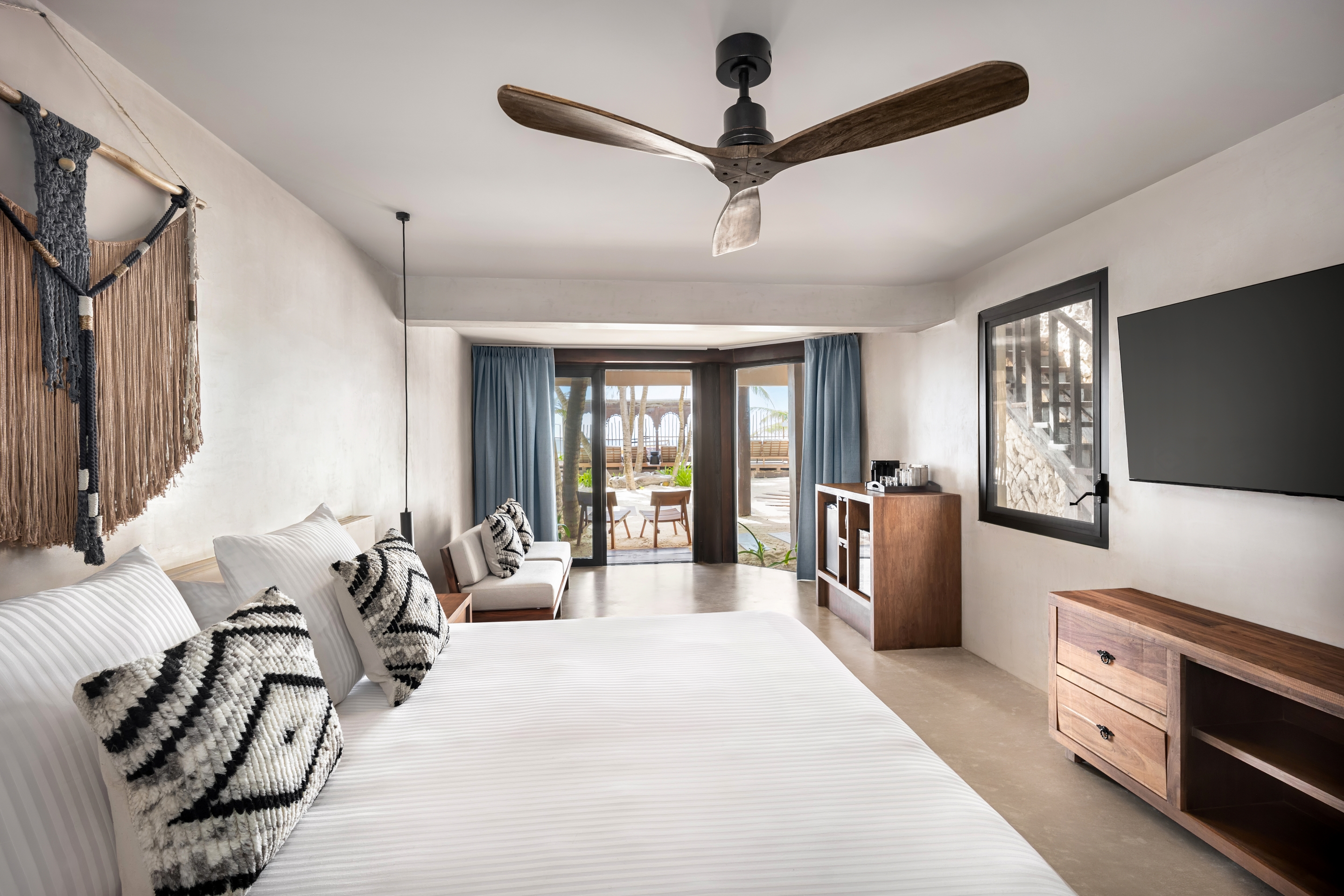 Junior Suite Ocean Front