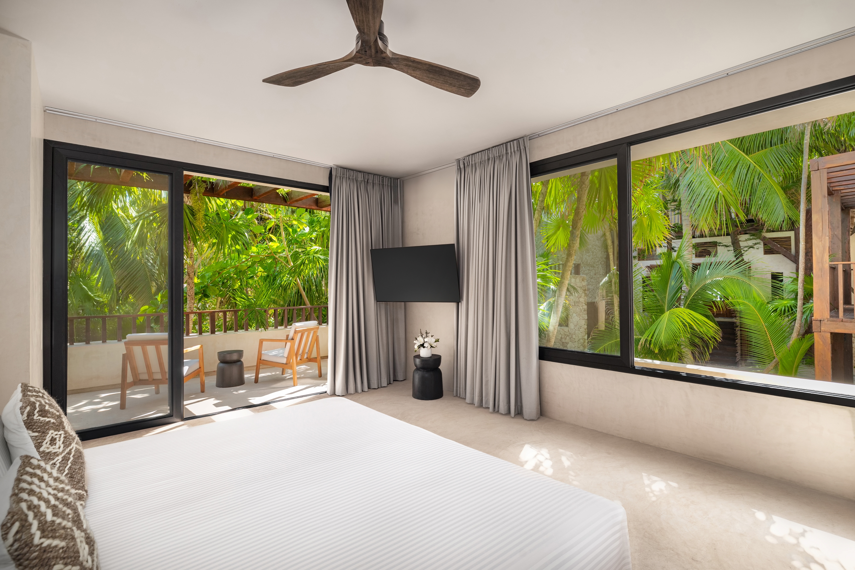 Double King Size Bed