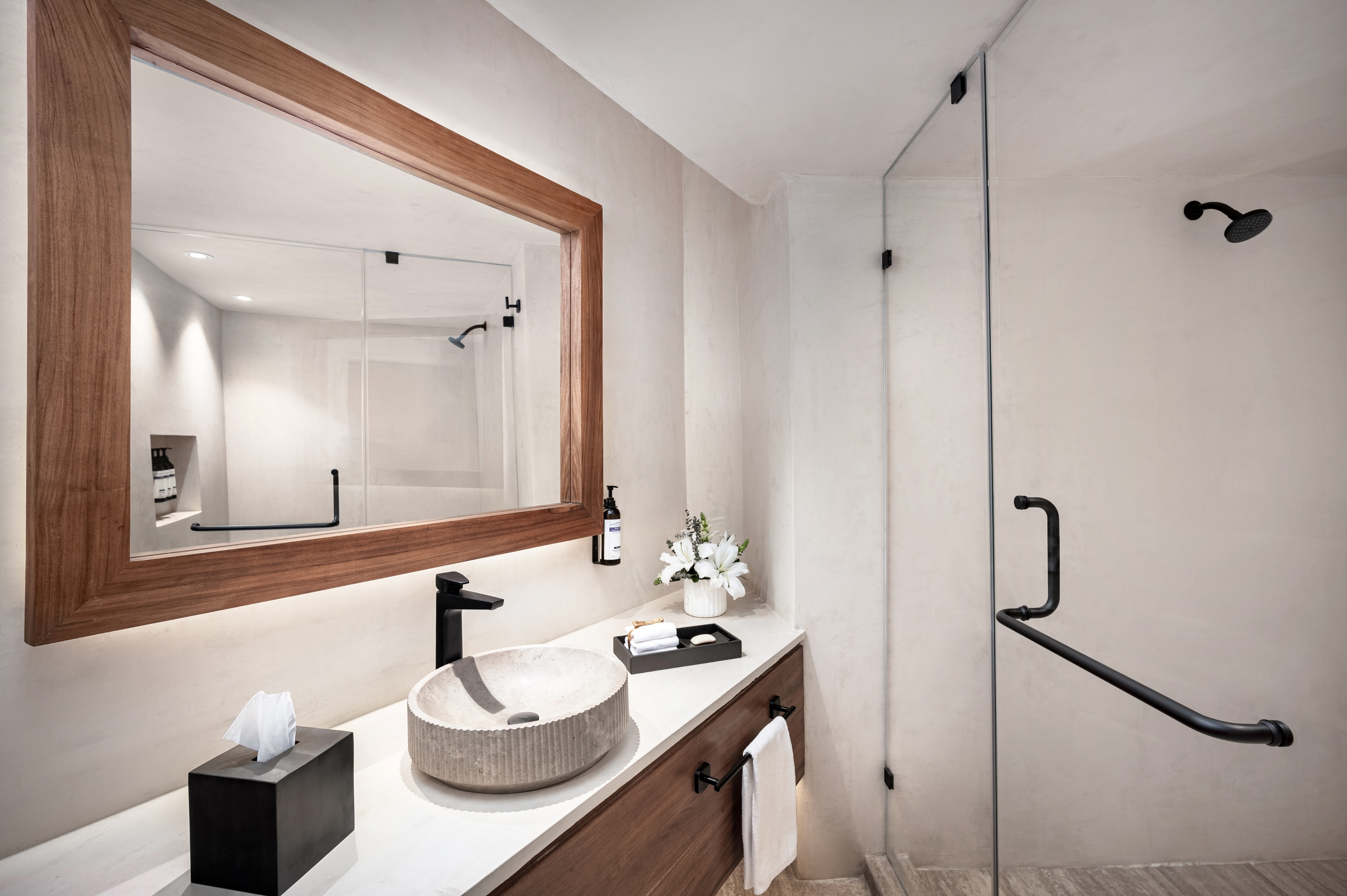 Double Ocean Front King Bed