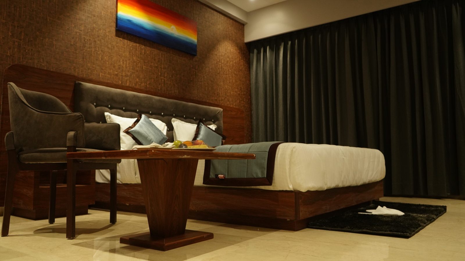 Double Deluxe King Bed