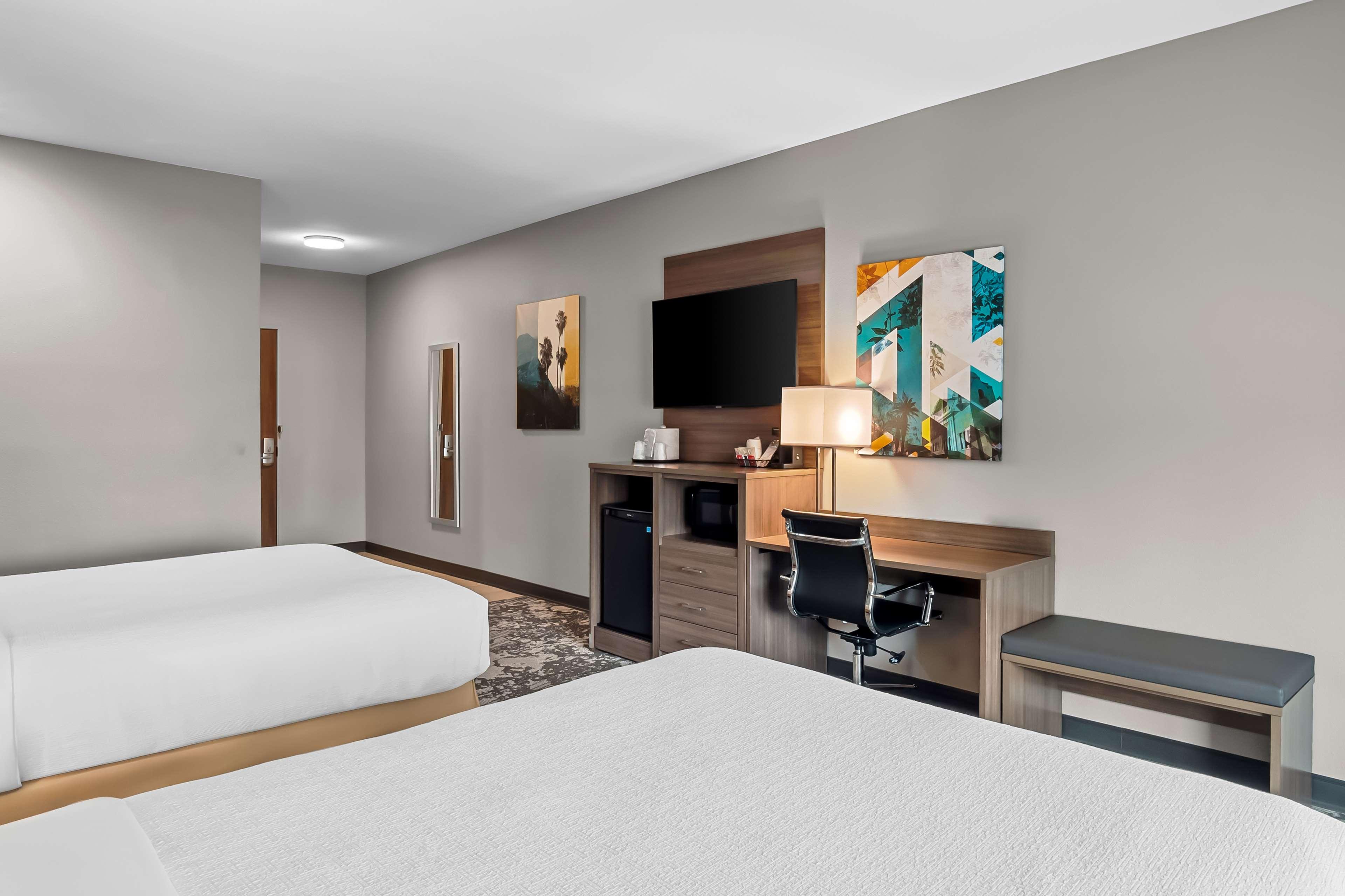 Quadruple Accessible