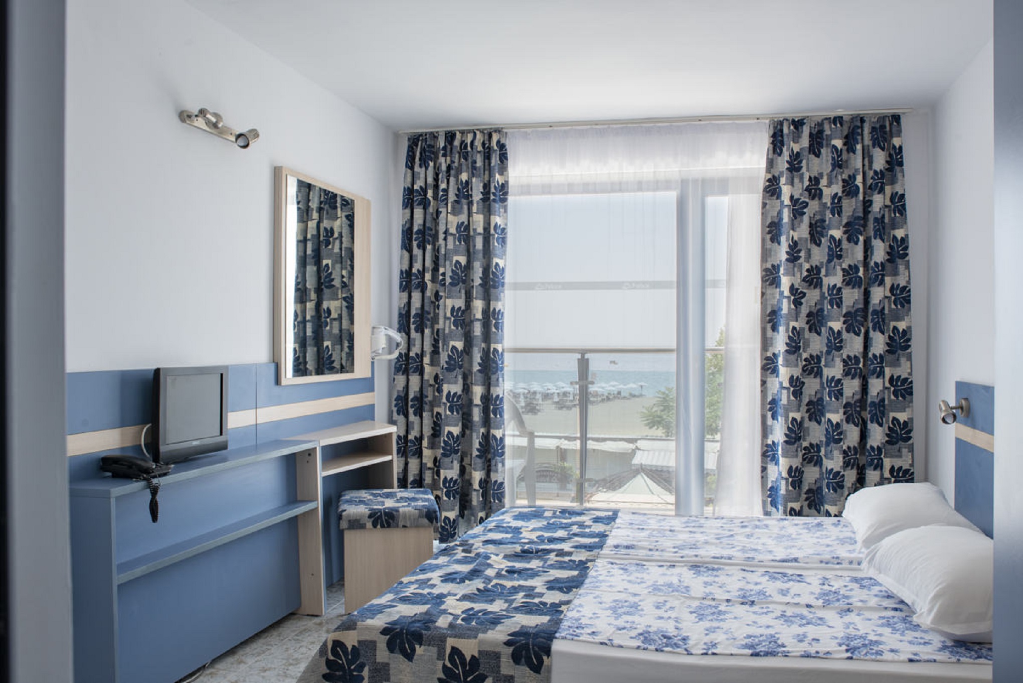 Double or Twin Standard