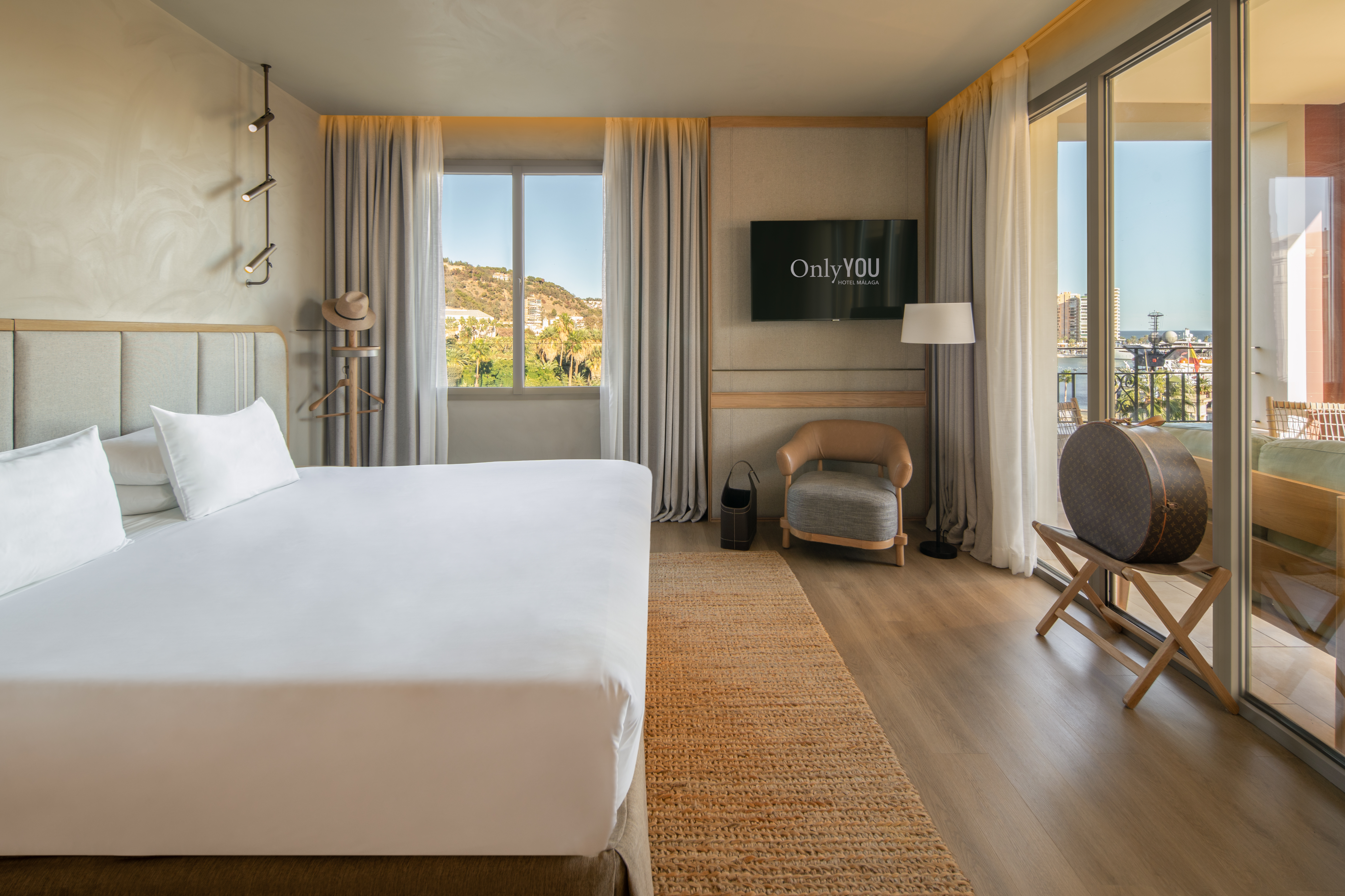 Junior Suite King Size Bed