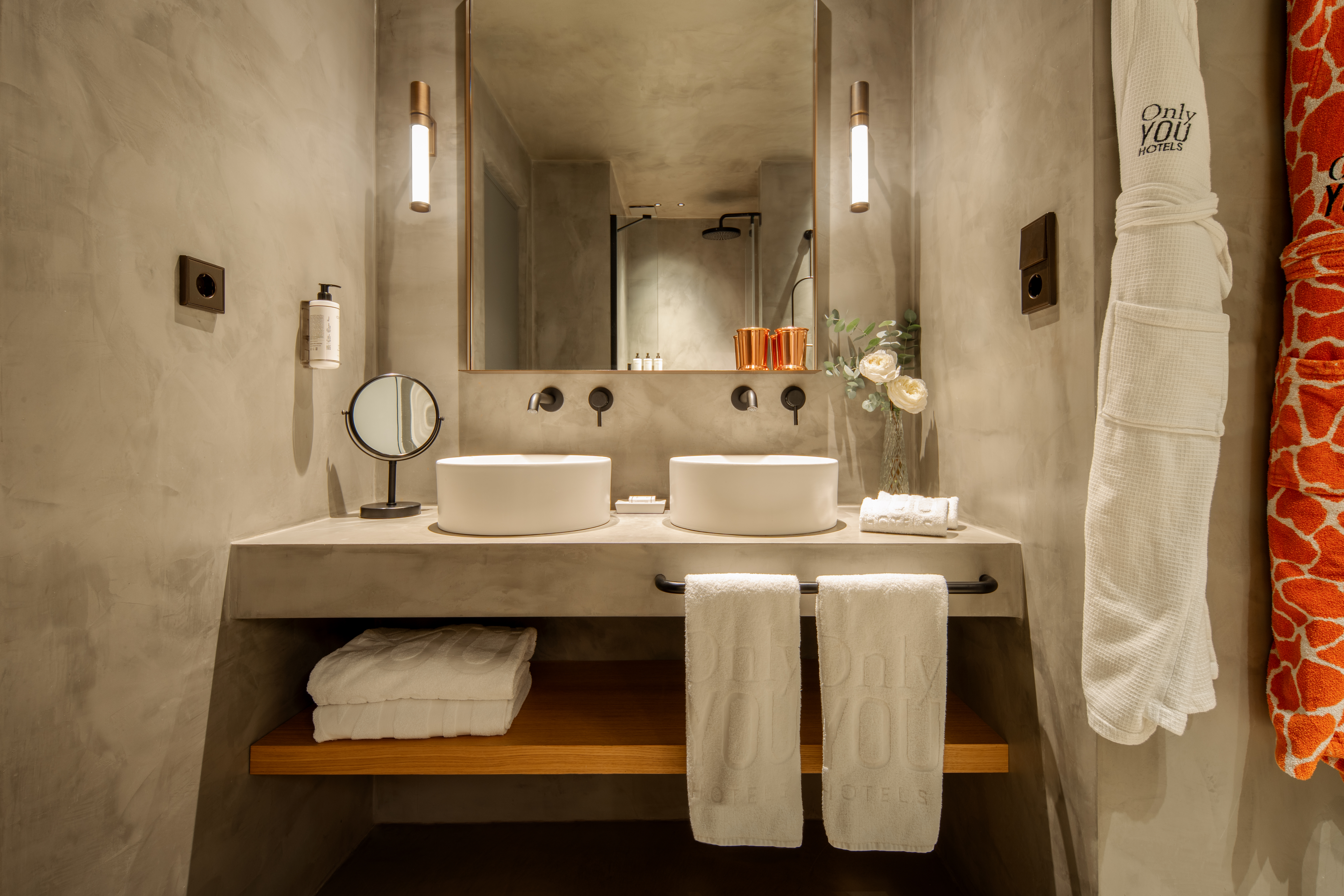 Junior Suite King Size Bed