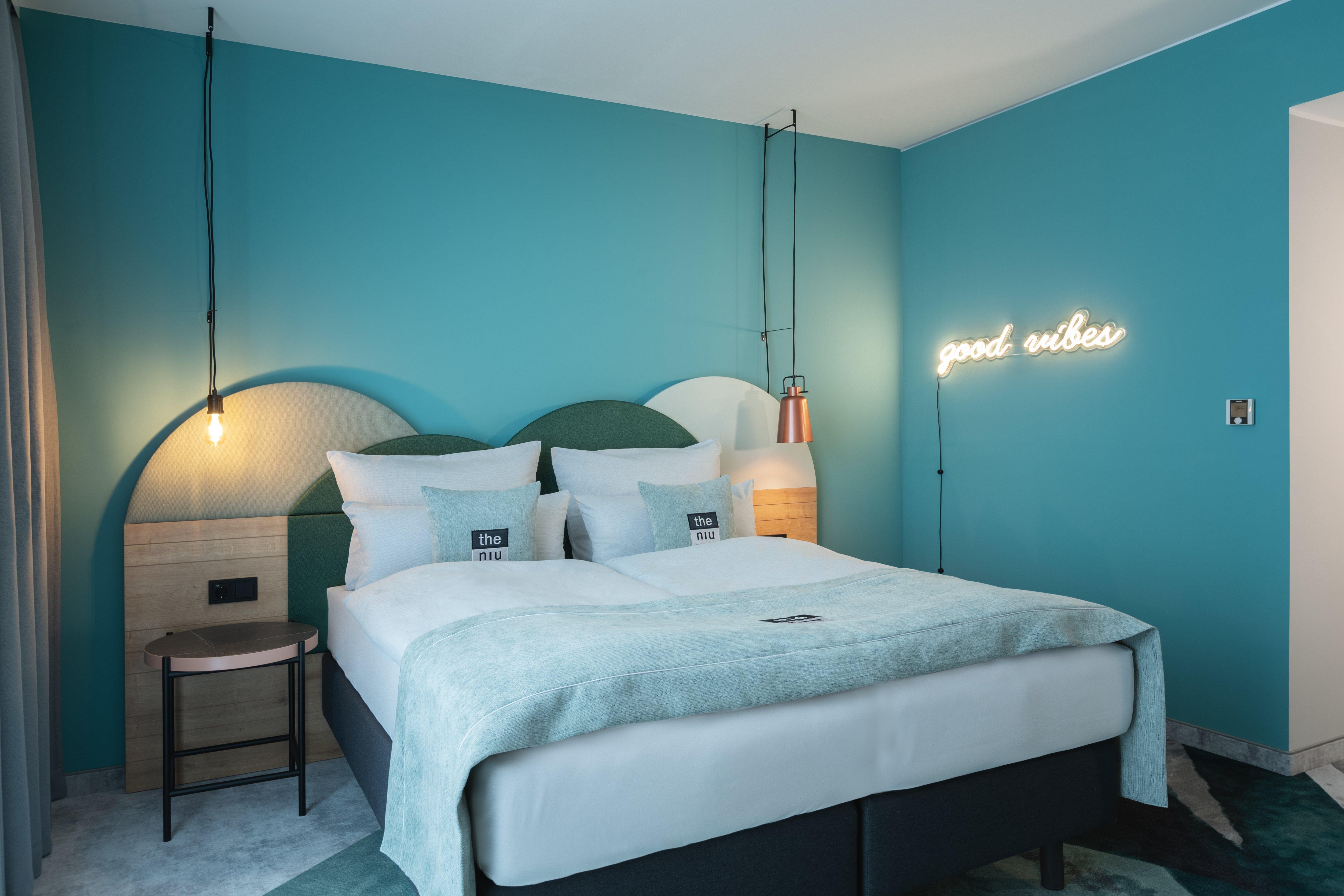 Double Premium Queen Bed