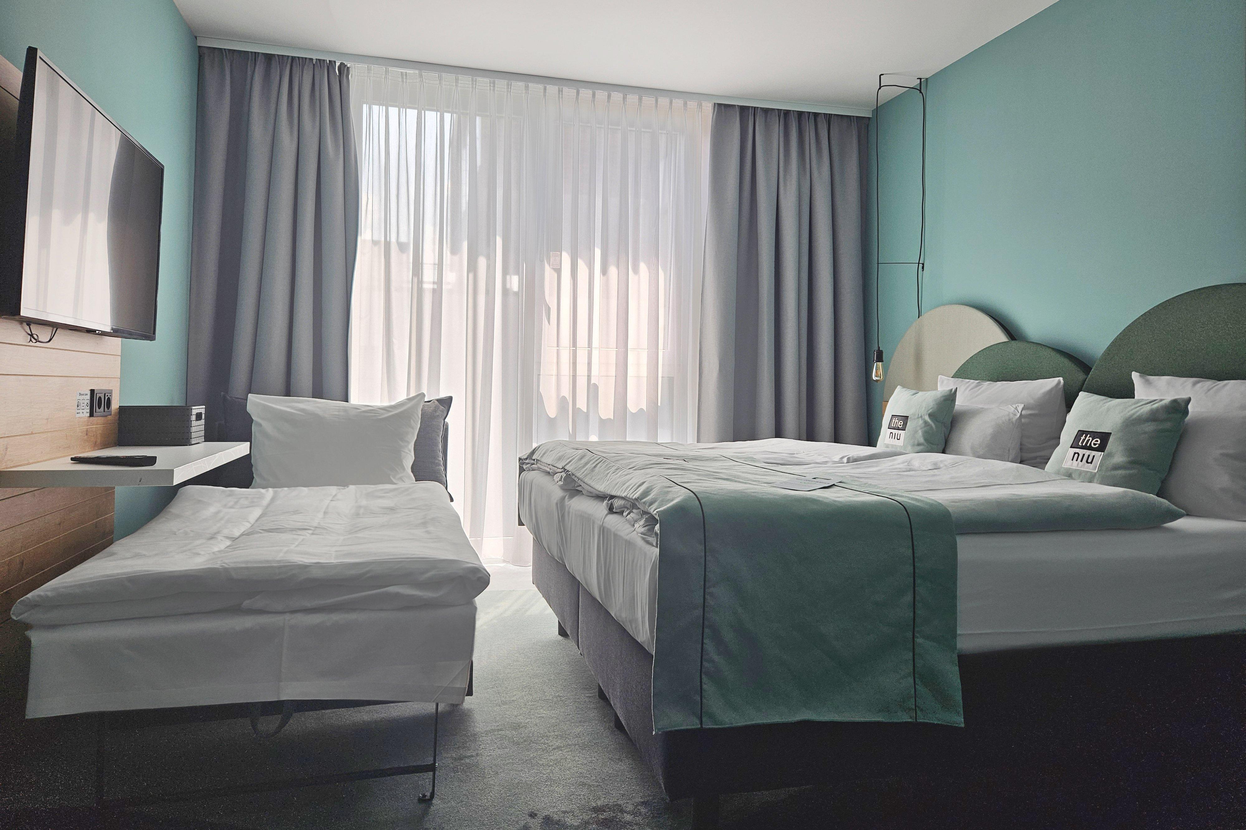 Double Premium Queen Bed