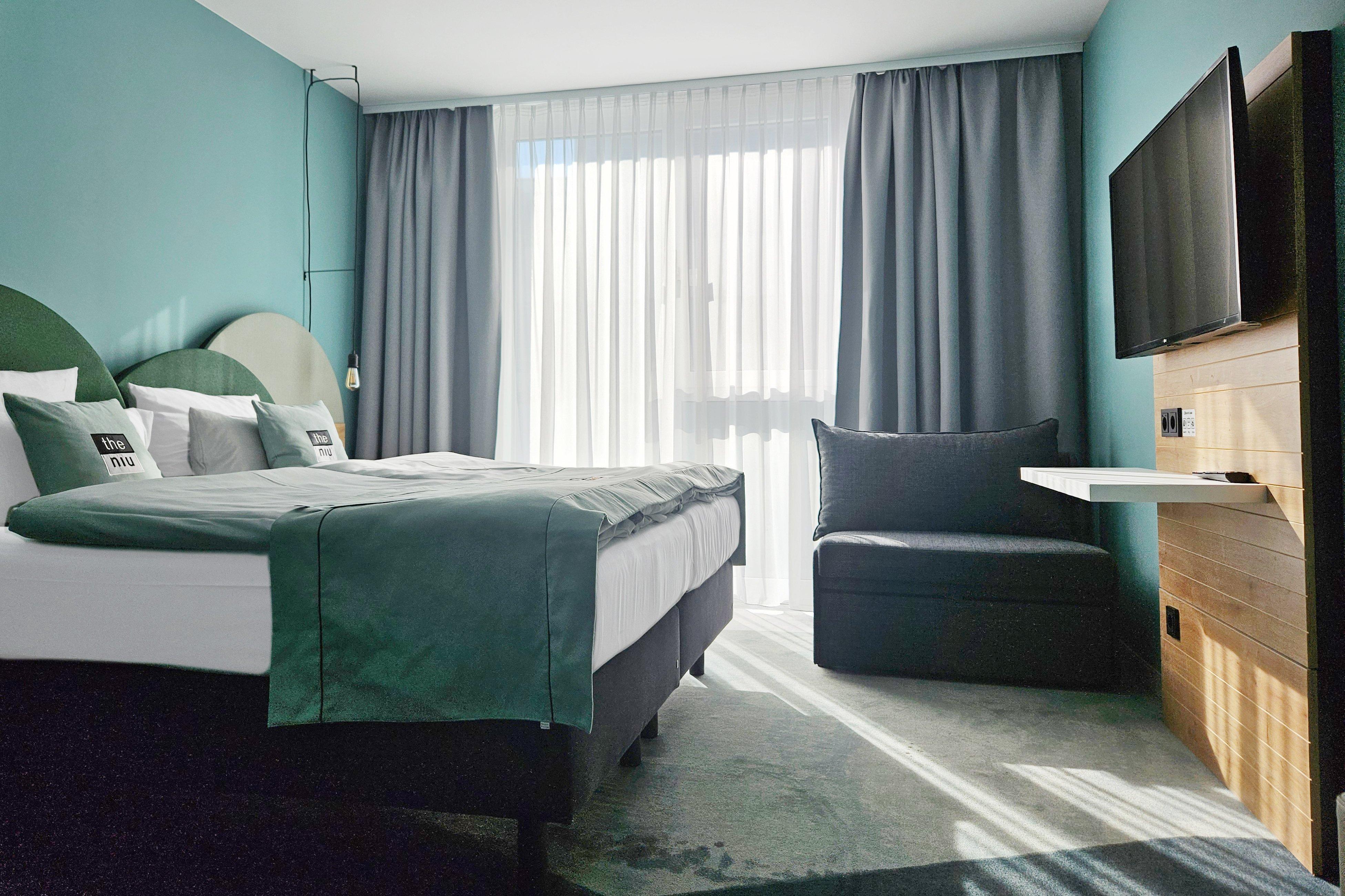 Double Premium Queen Bed