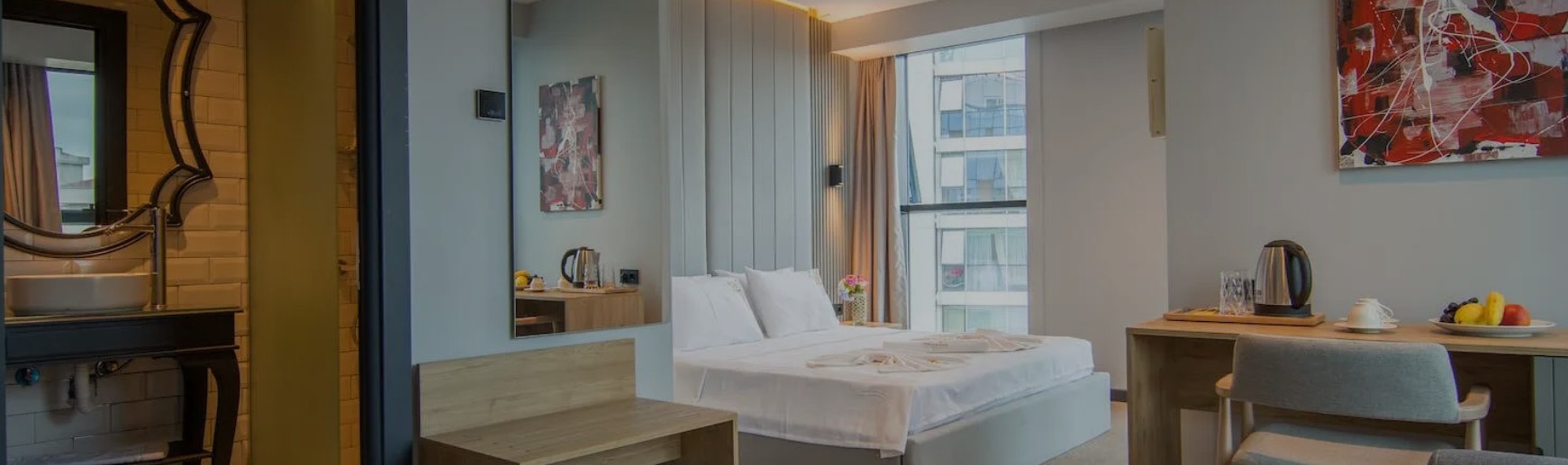 Suite Queen Size Bed