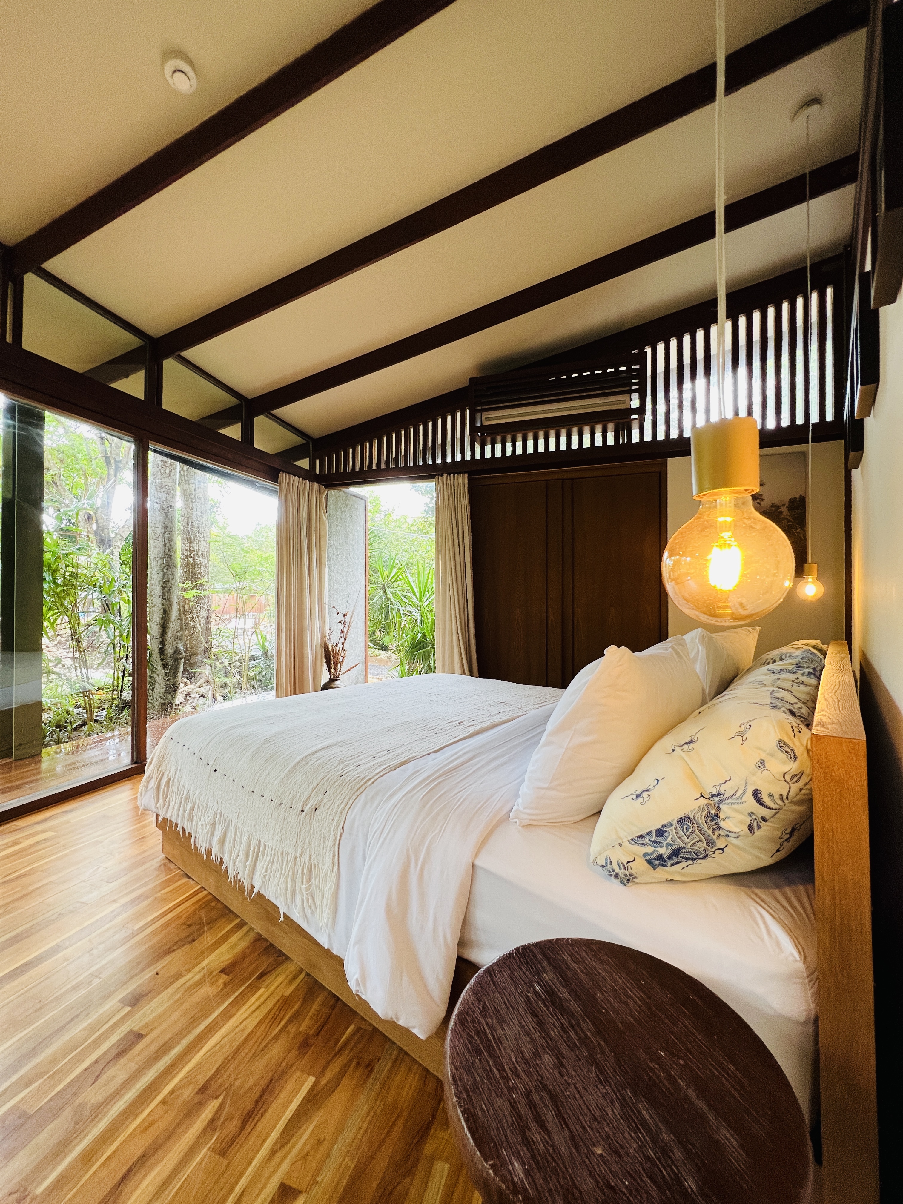 Studio Deluxe One Bedroom