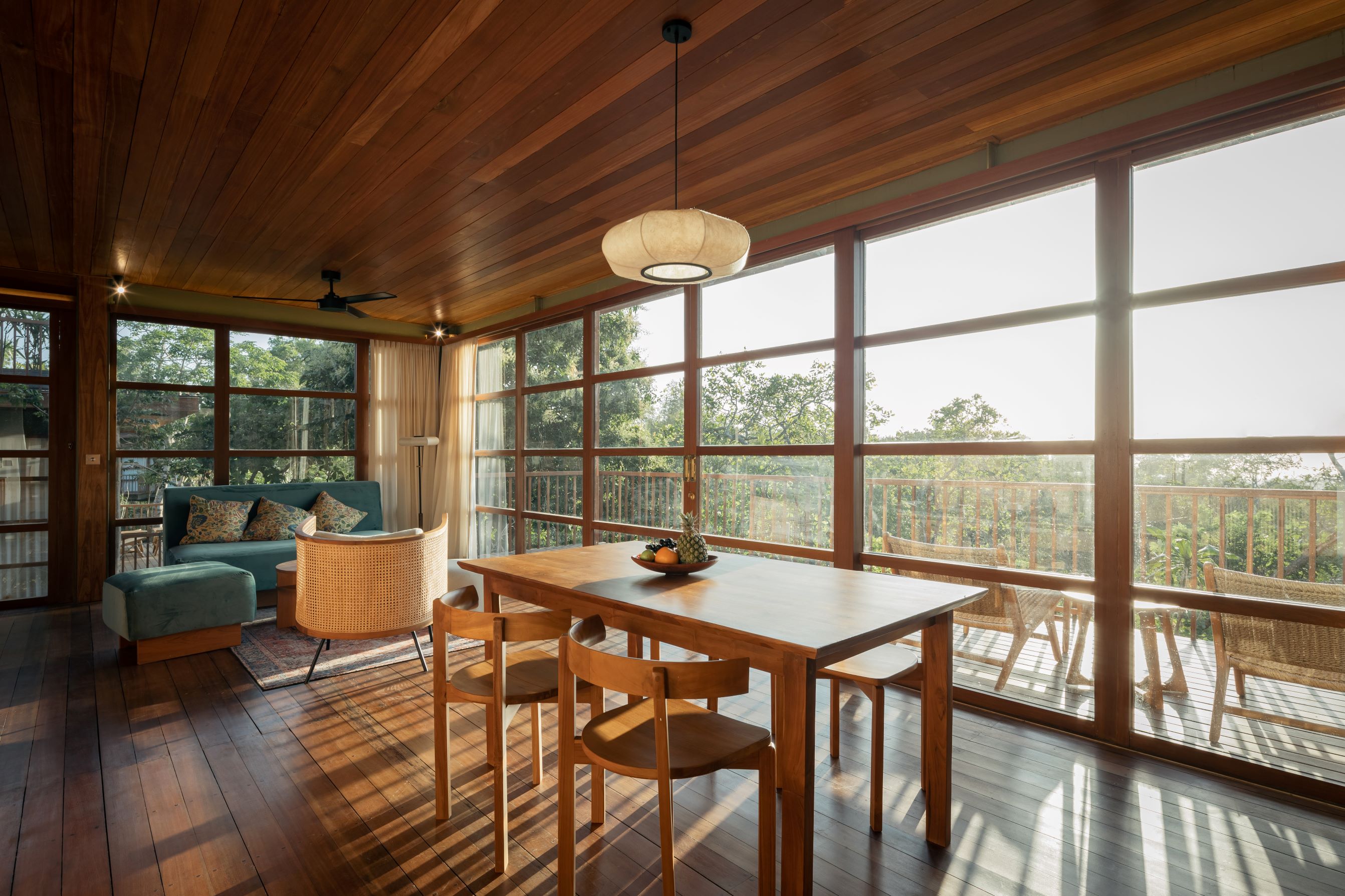 Villa Two Queen Beds