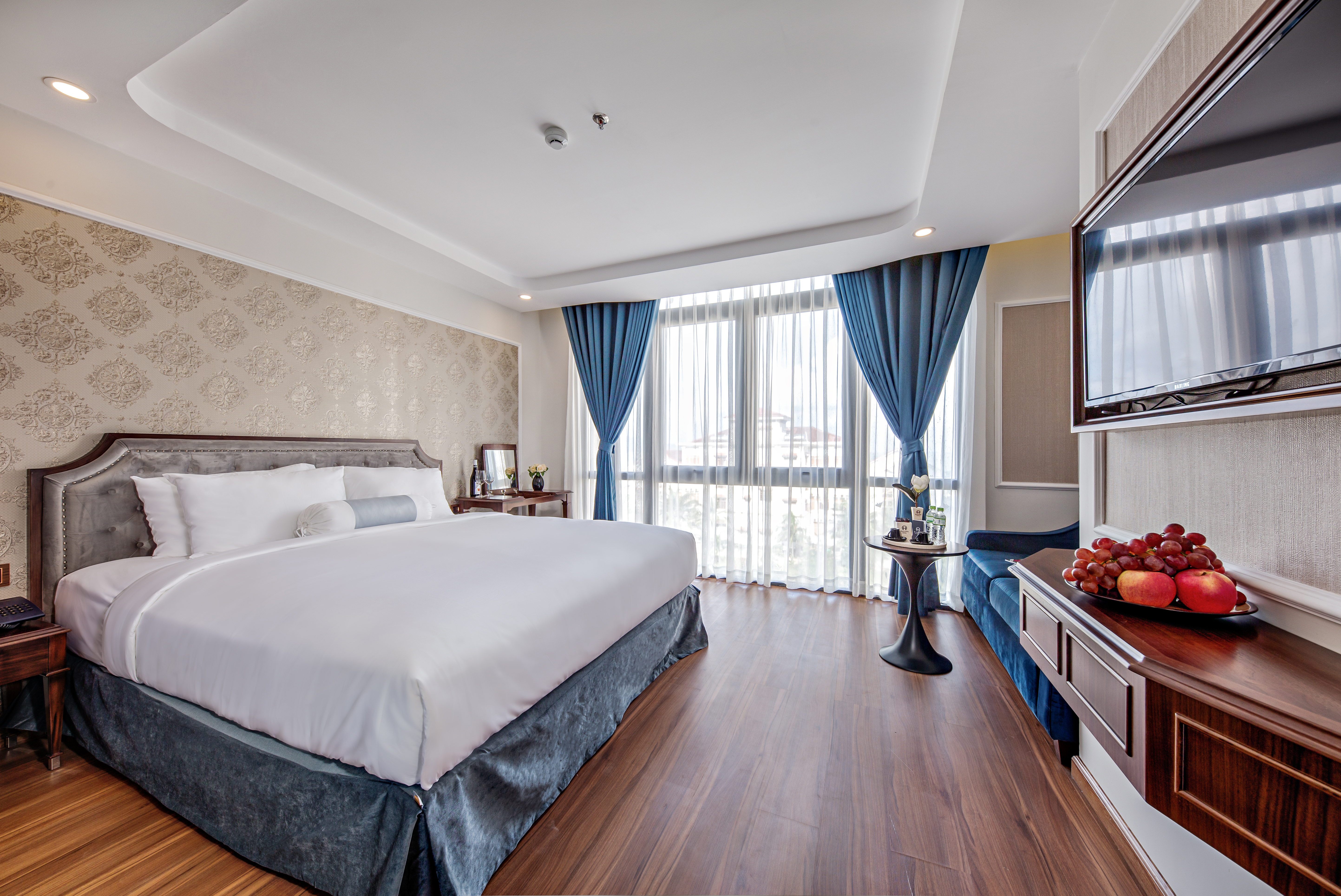 Double Executive King Bed