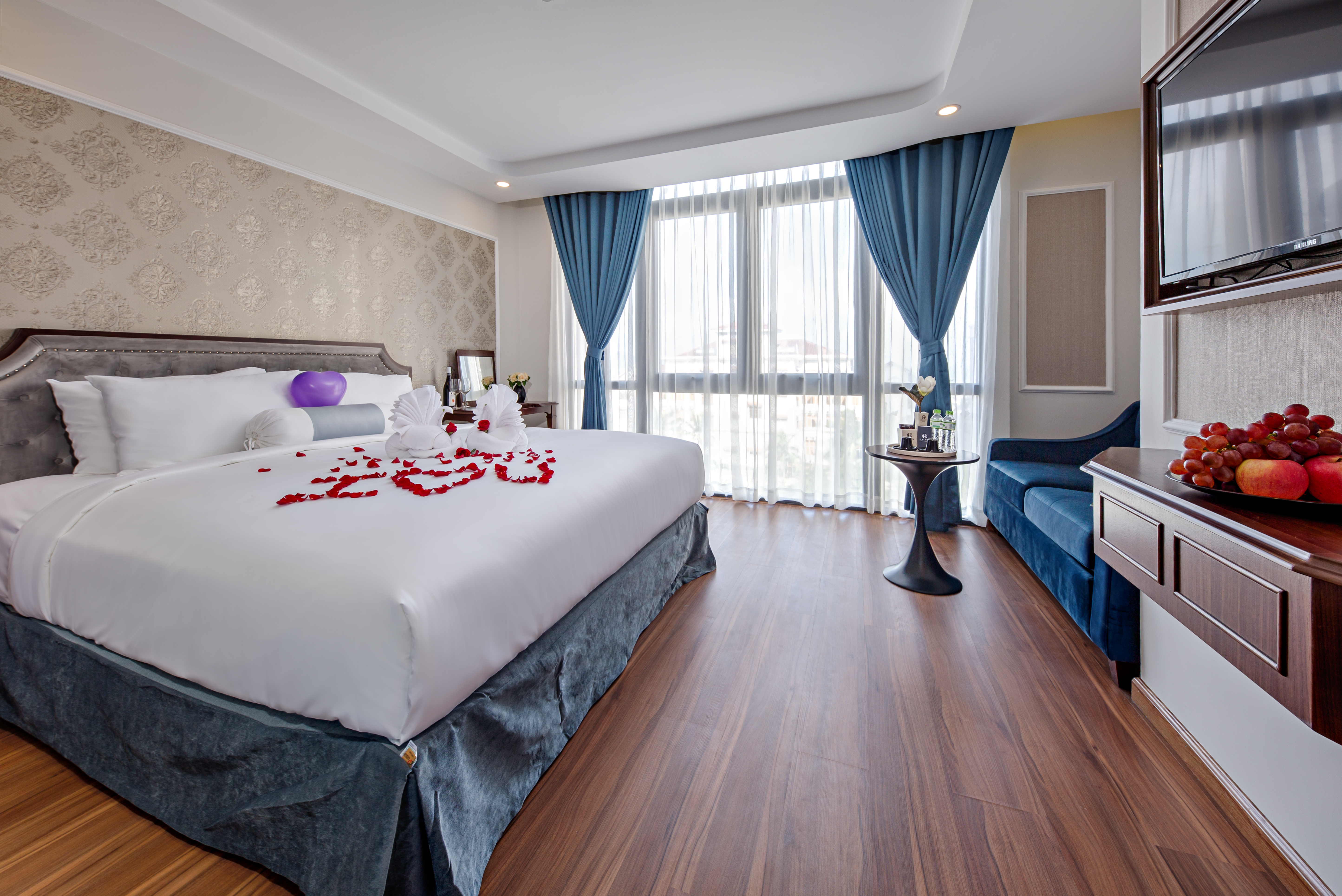 Double Executive King Bed