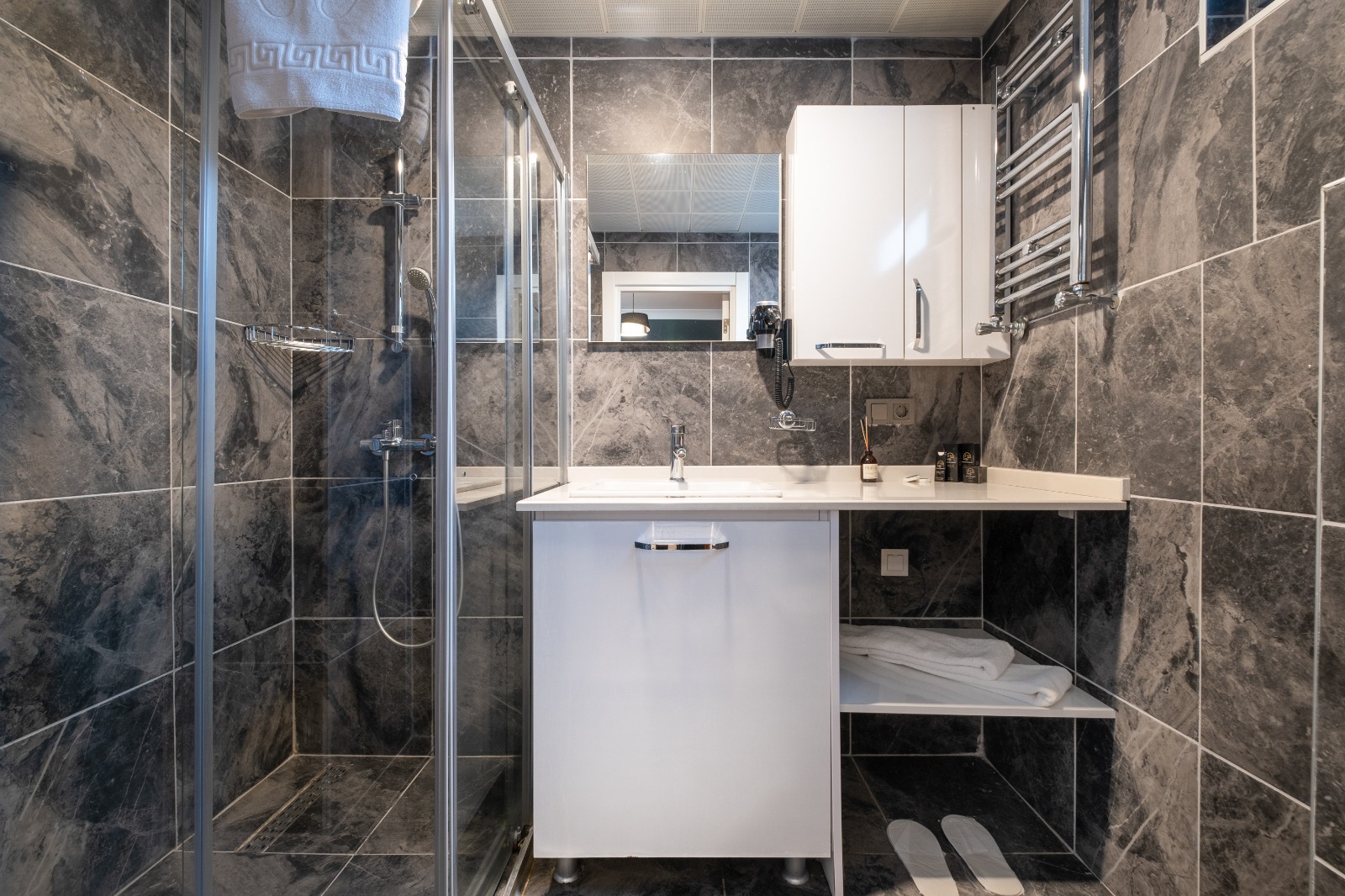 Junior Suite Accessible