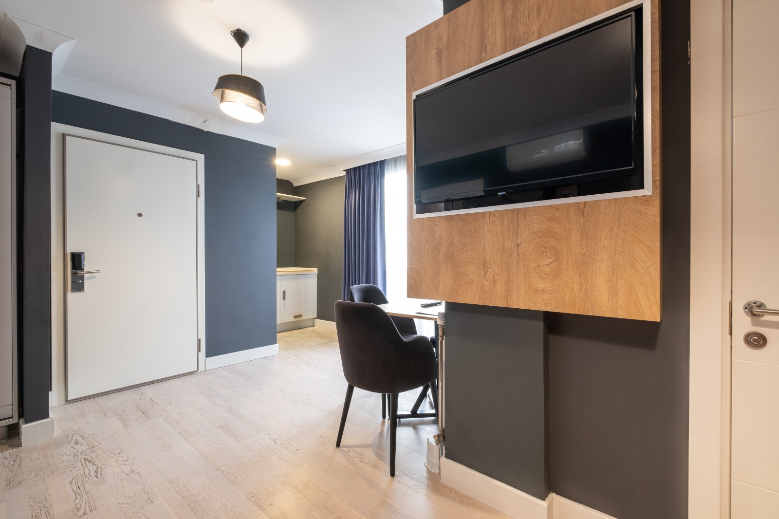 Junior Suite Accessible