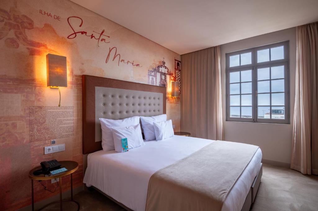 Junior Suite with Balcony