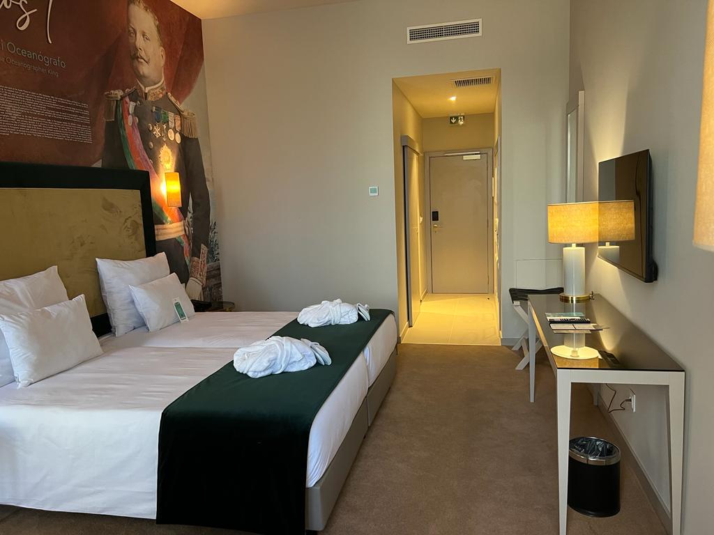 Junior Suite with Balcony