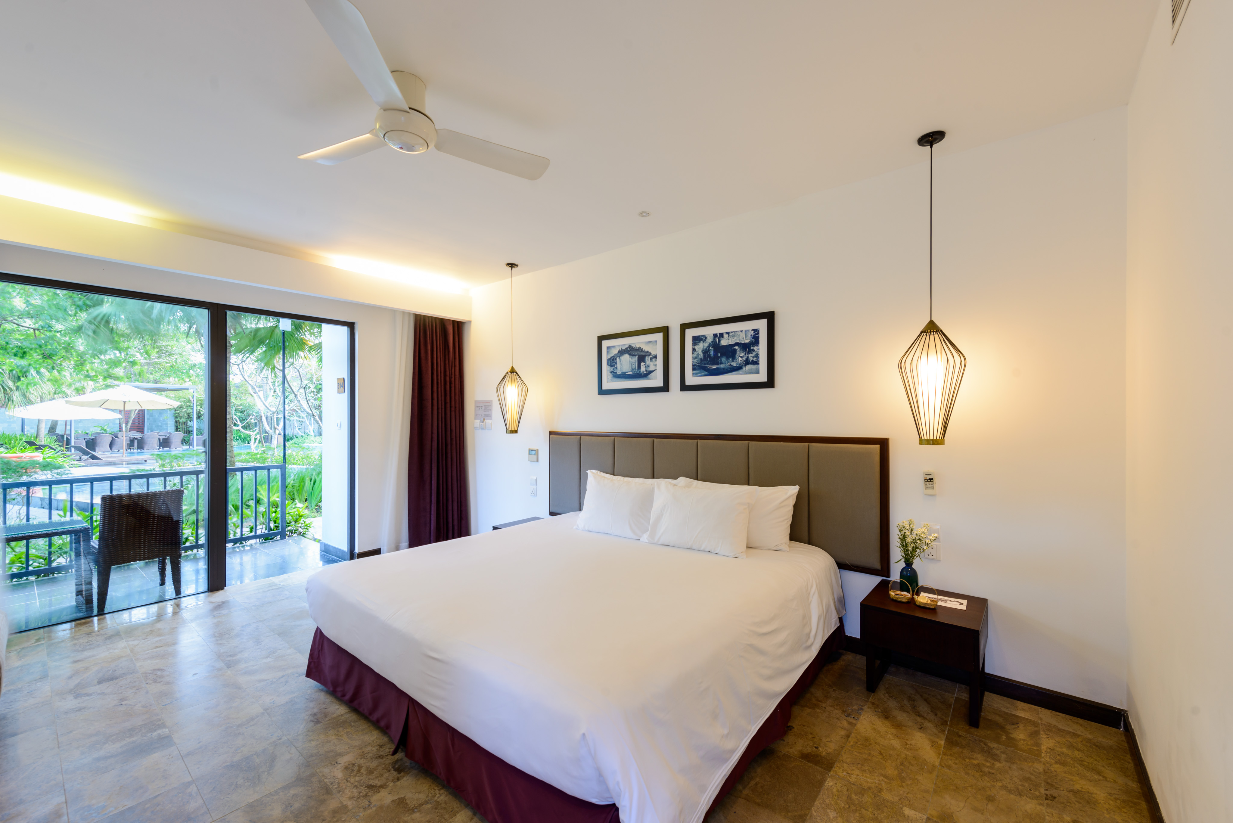 Family Room Executive