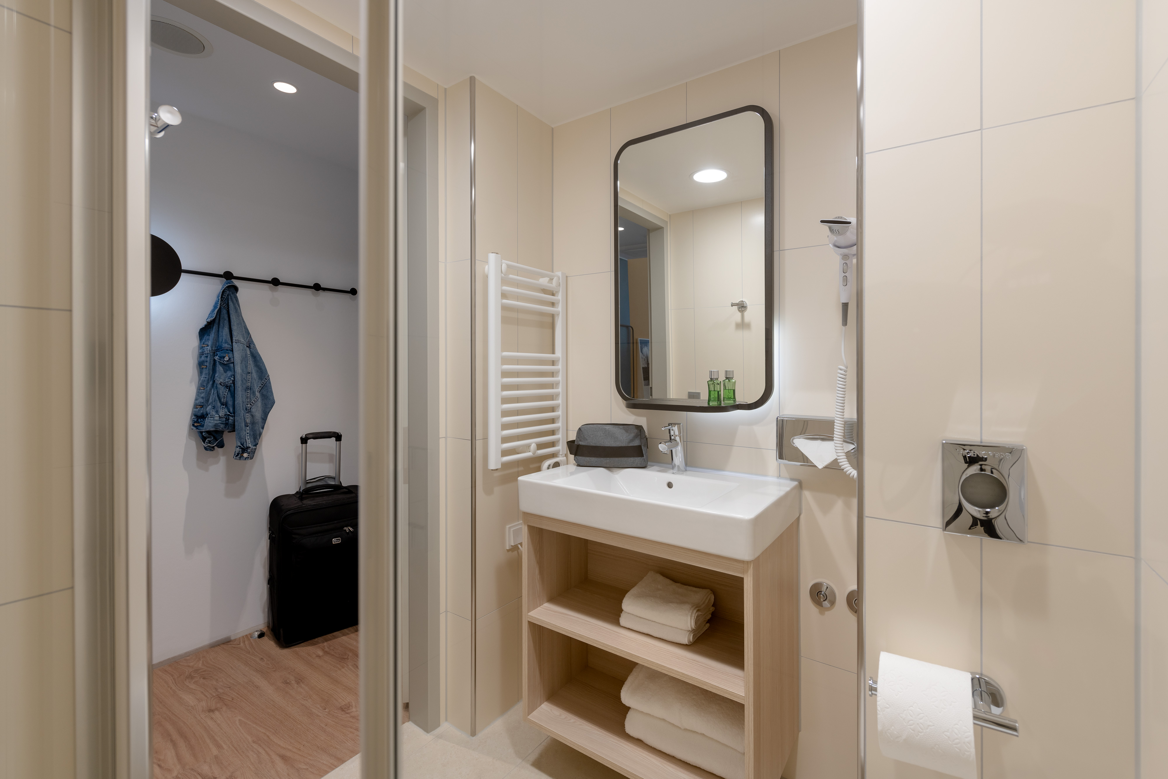 Studio Two Beds