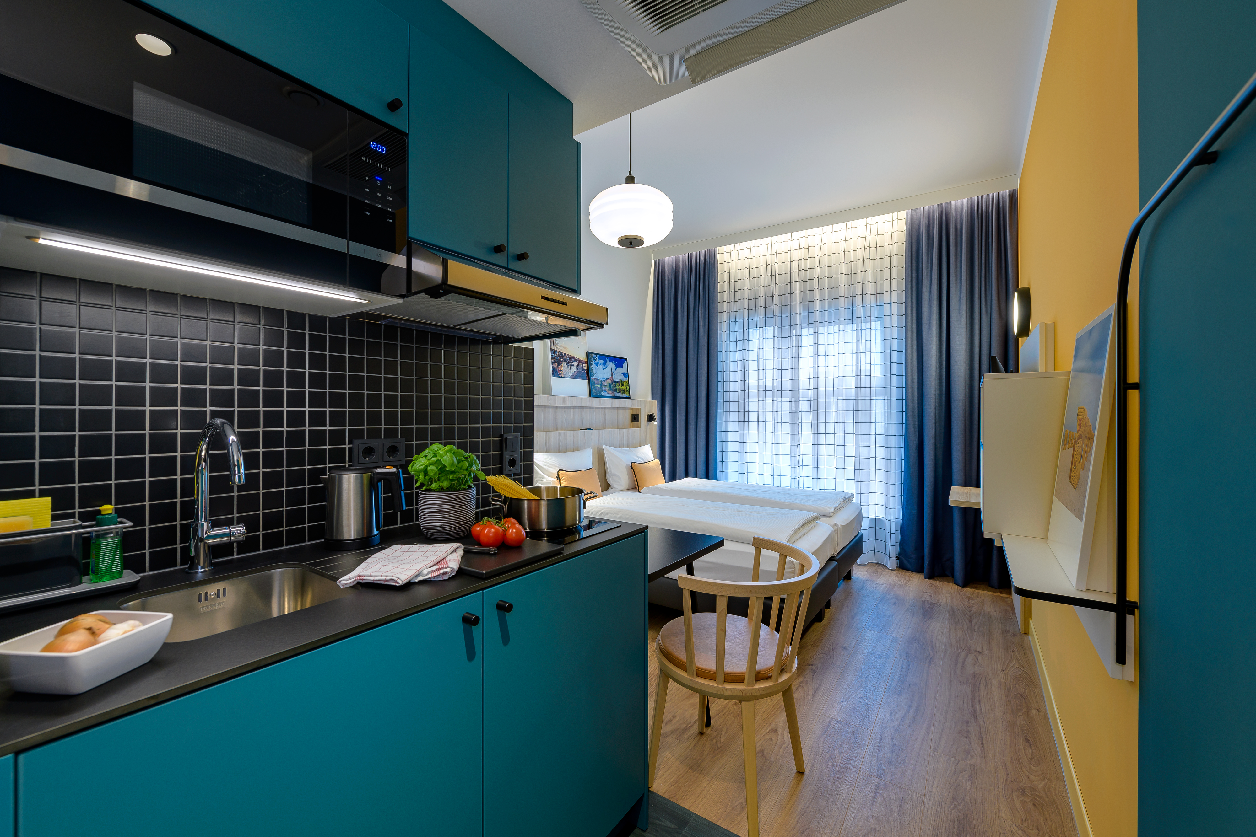 Studio Two Beds