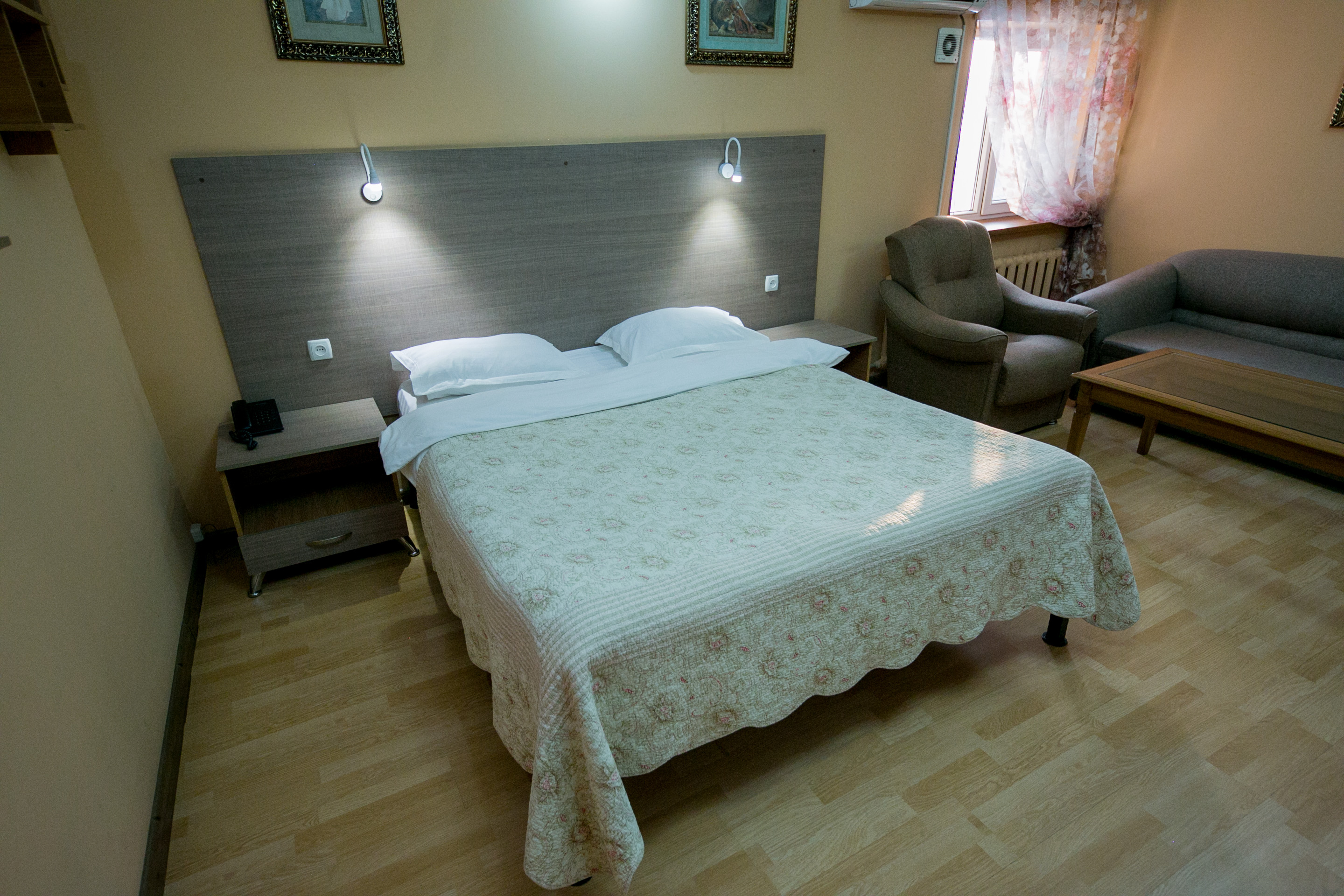 Family Room Deluxe Two Bedroom