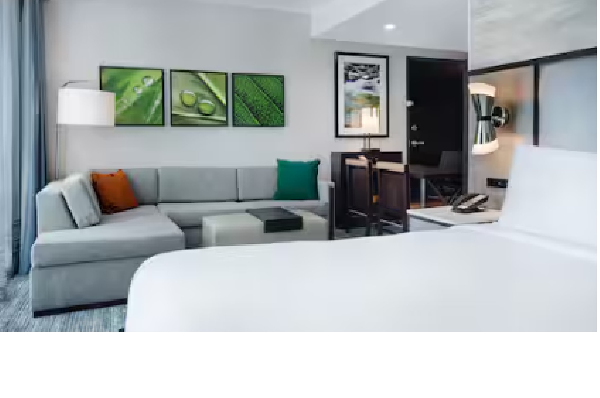 Studio King Size Bed