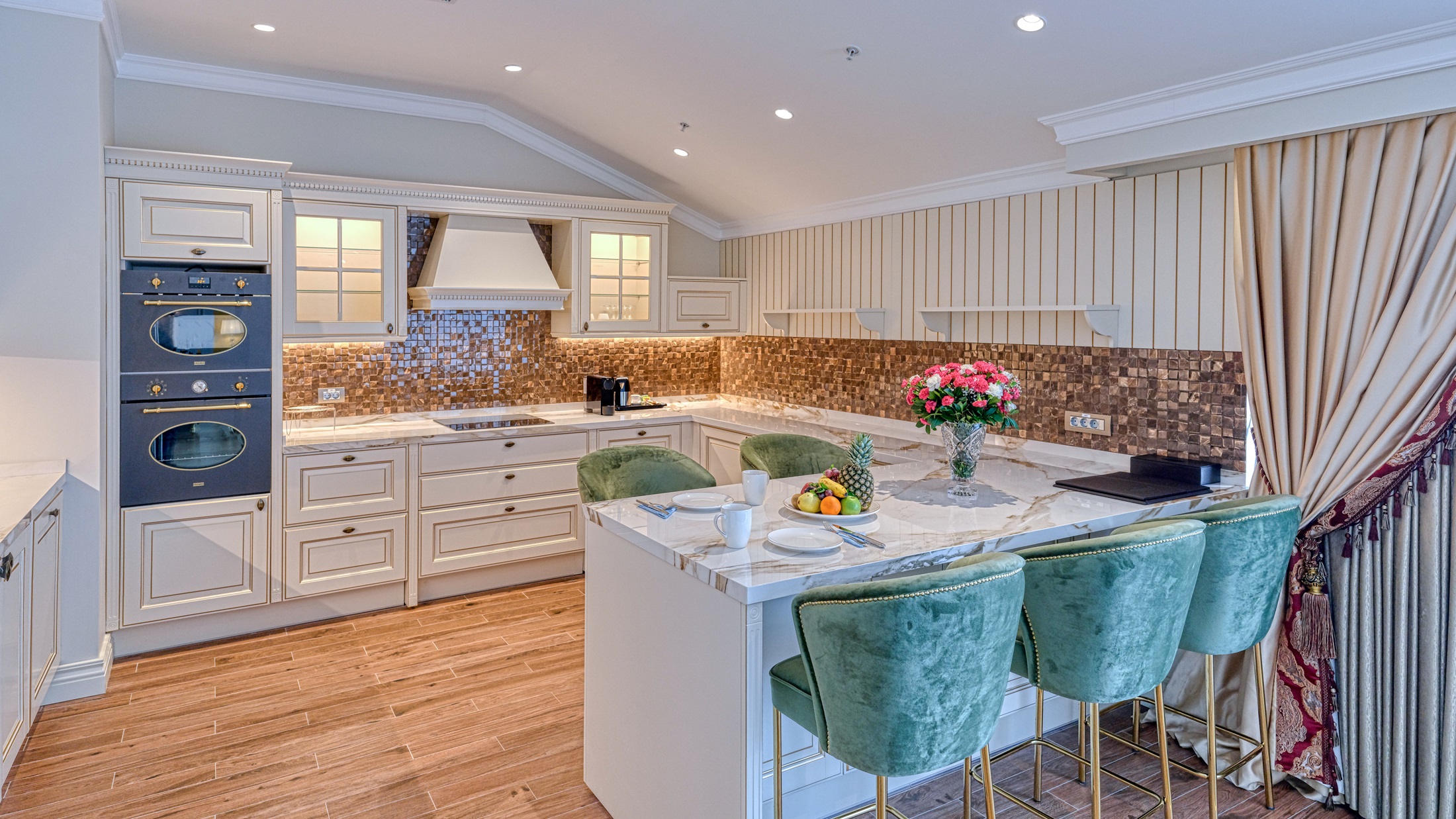 Suite Two Bedrooms Two Bathrooms