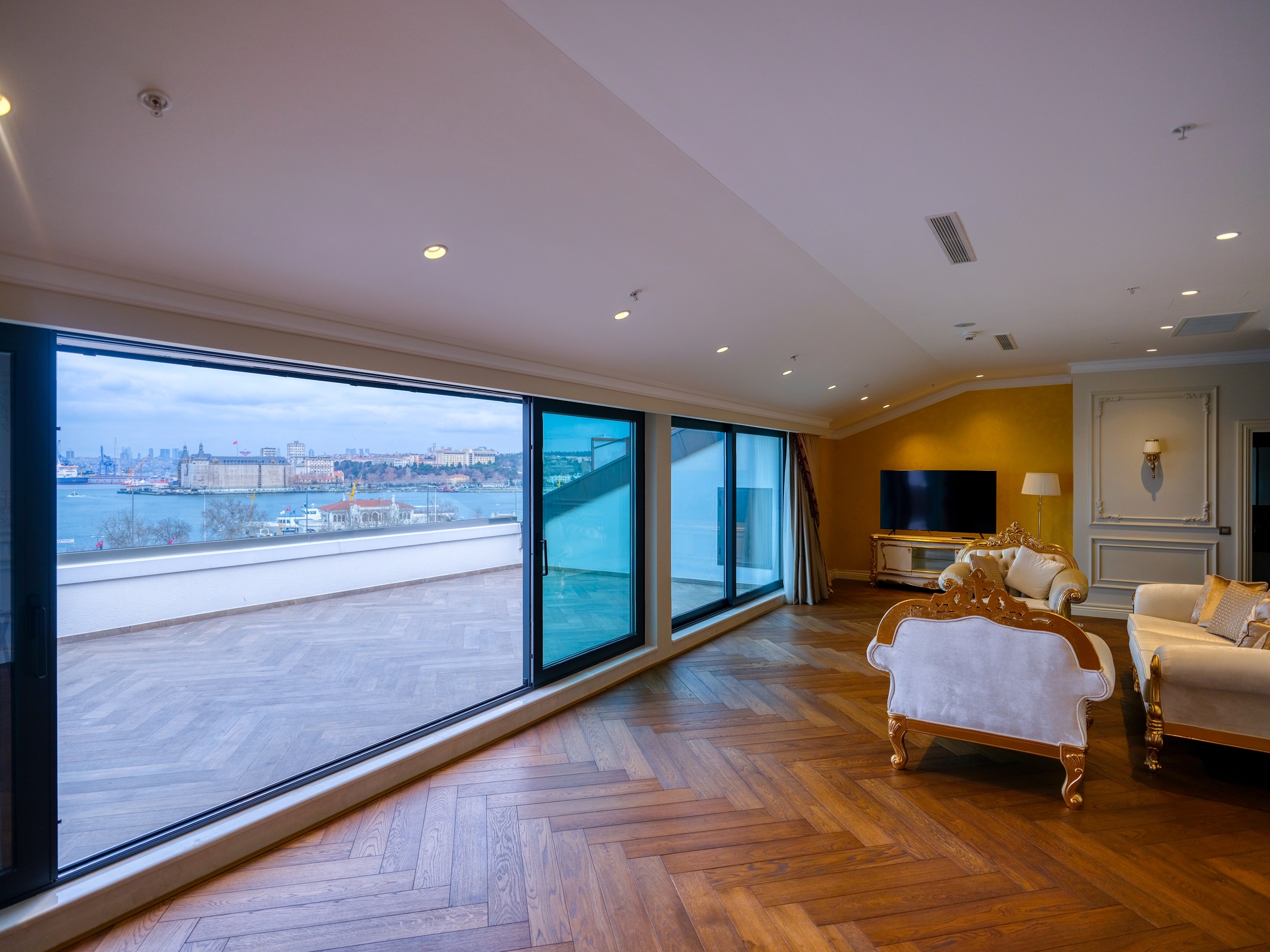 Suite Two Bedrooms Two Bathrooms