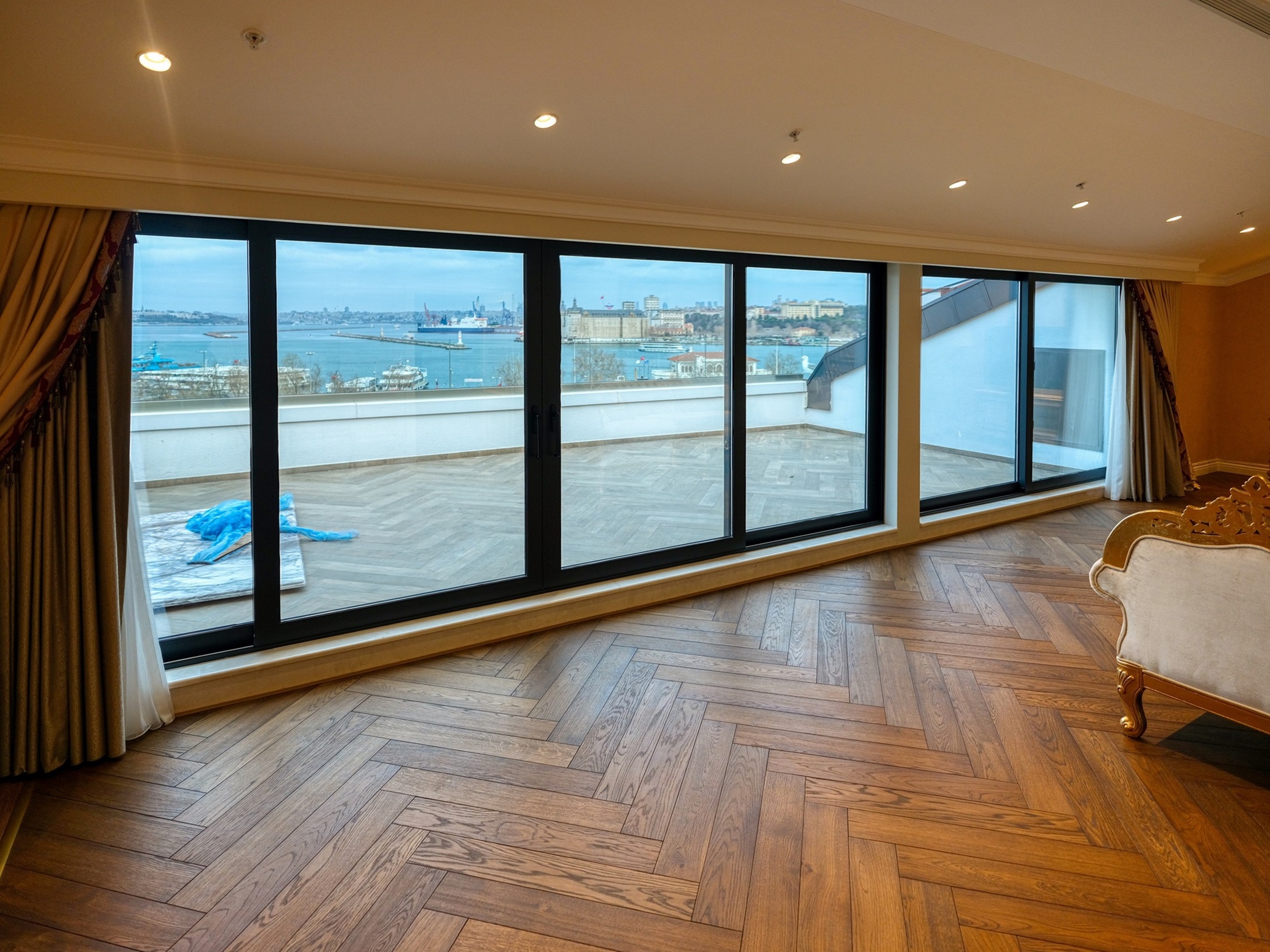 Suite Two Bedrooms Two Bathrooms