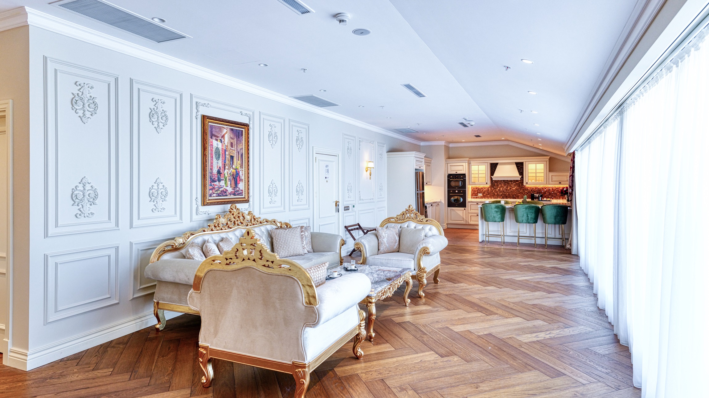 Suite Two Bedrooms Two Bathrooms