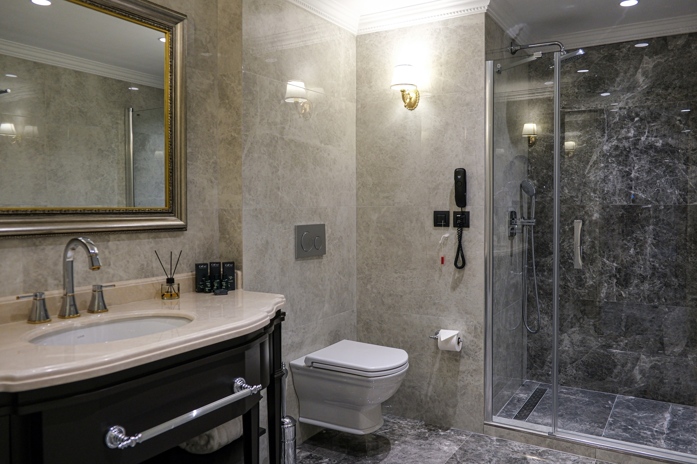 Double One Bedroom One Bathroom