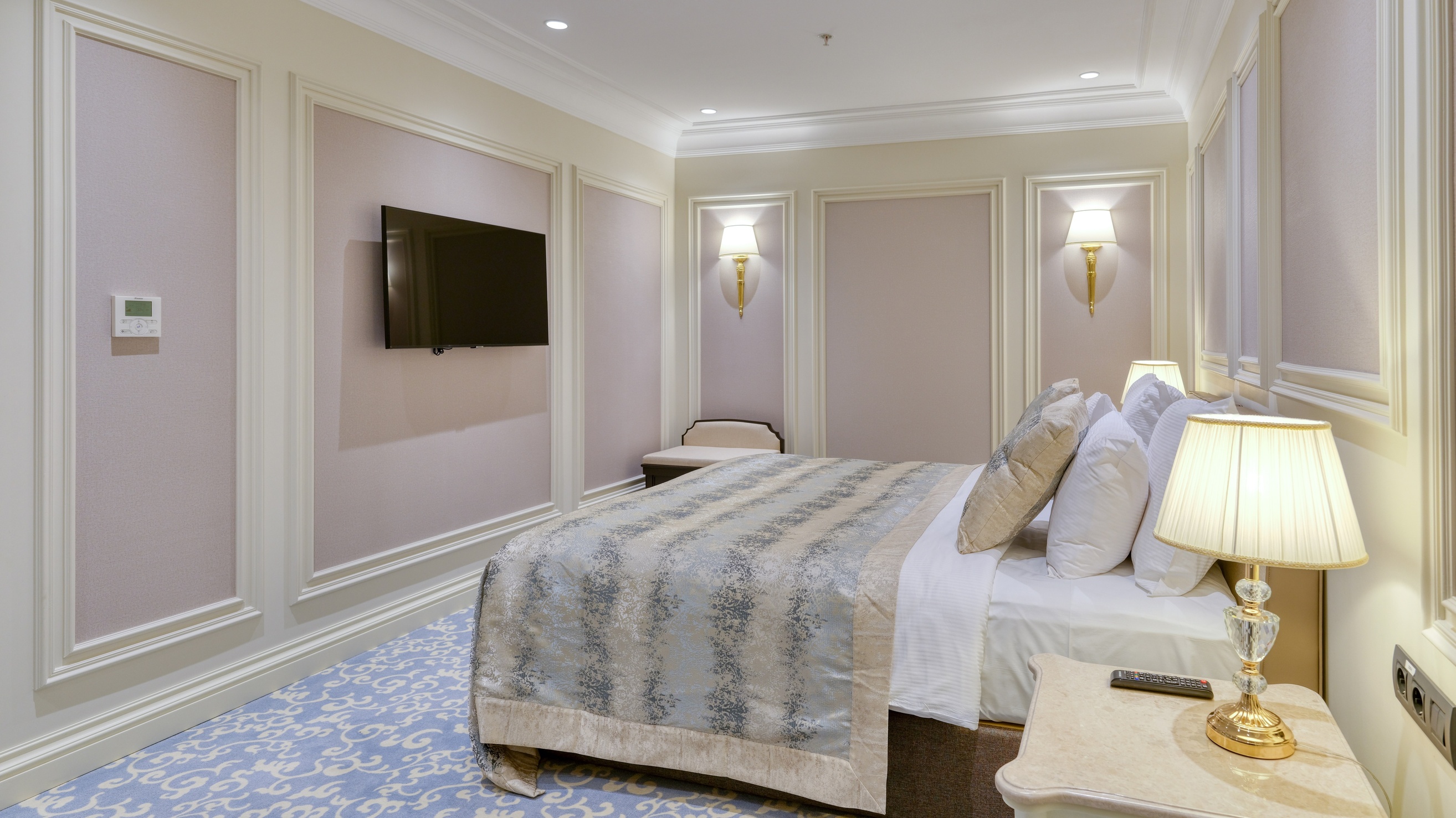 Double One Bedroom One Bathroom