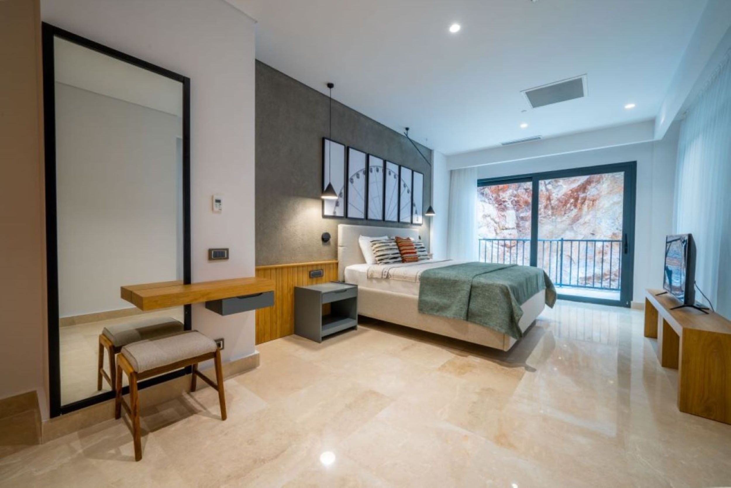 Family Room Deluxe Garden View