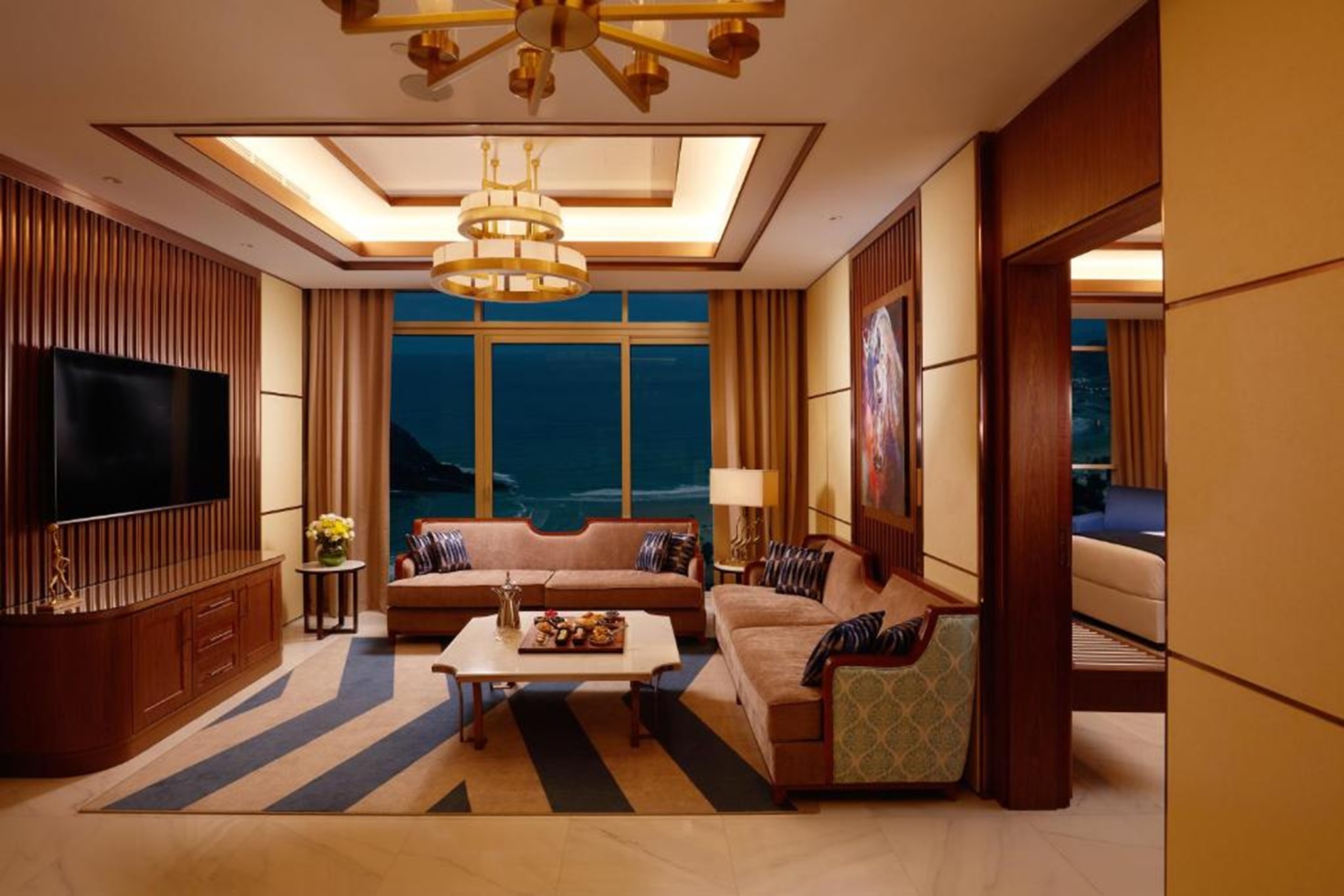 Suite Two Bedrooms Two Bathrooms