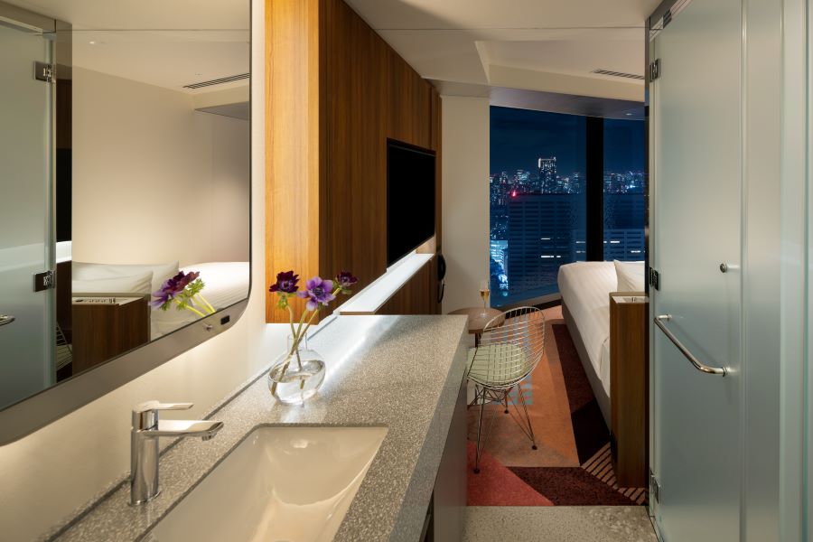 Double Queen Size Bed