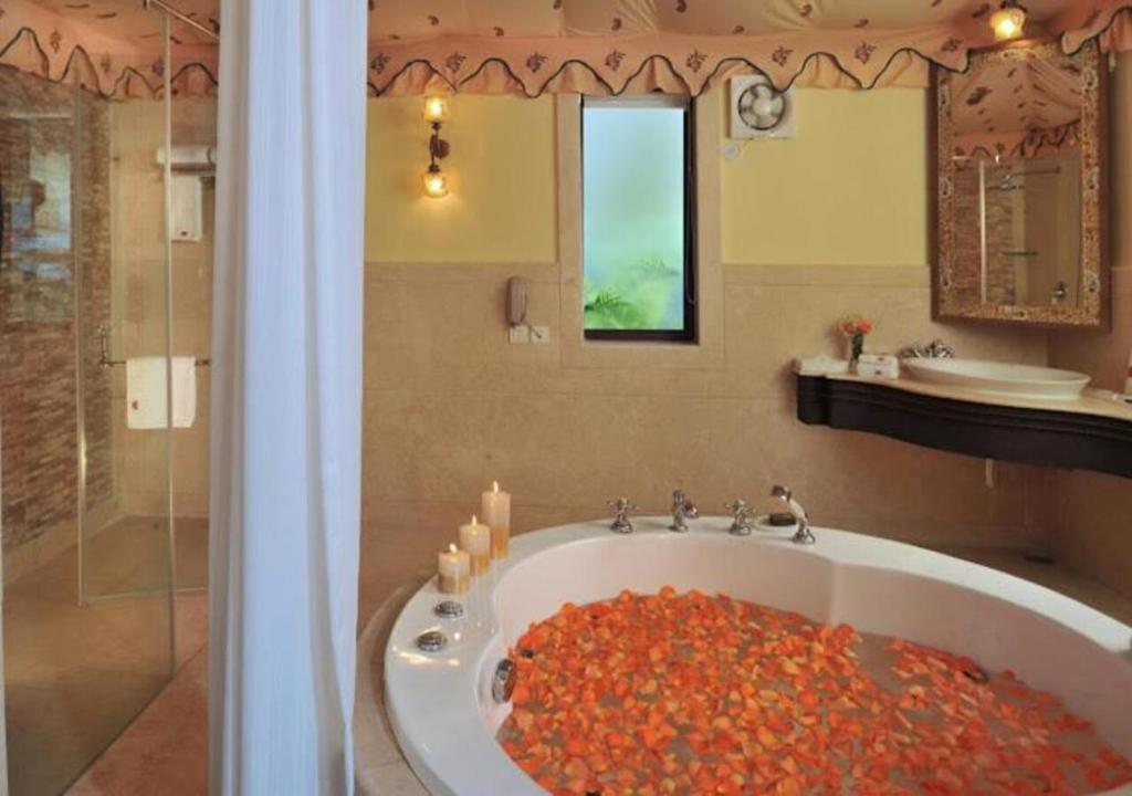 Junior Suite Two Bedrooms One Bathroom