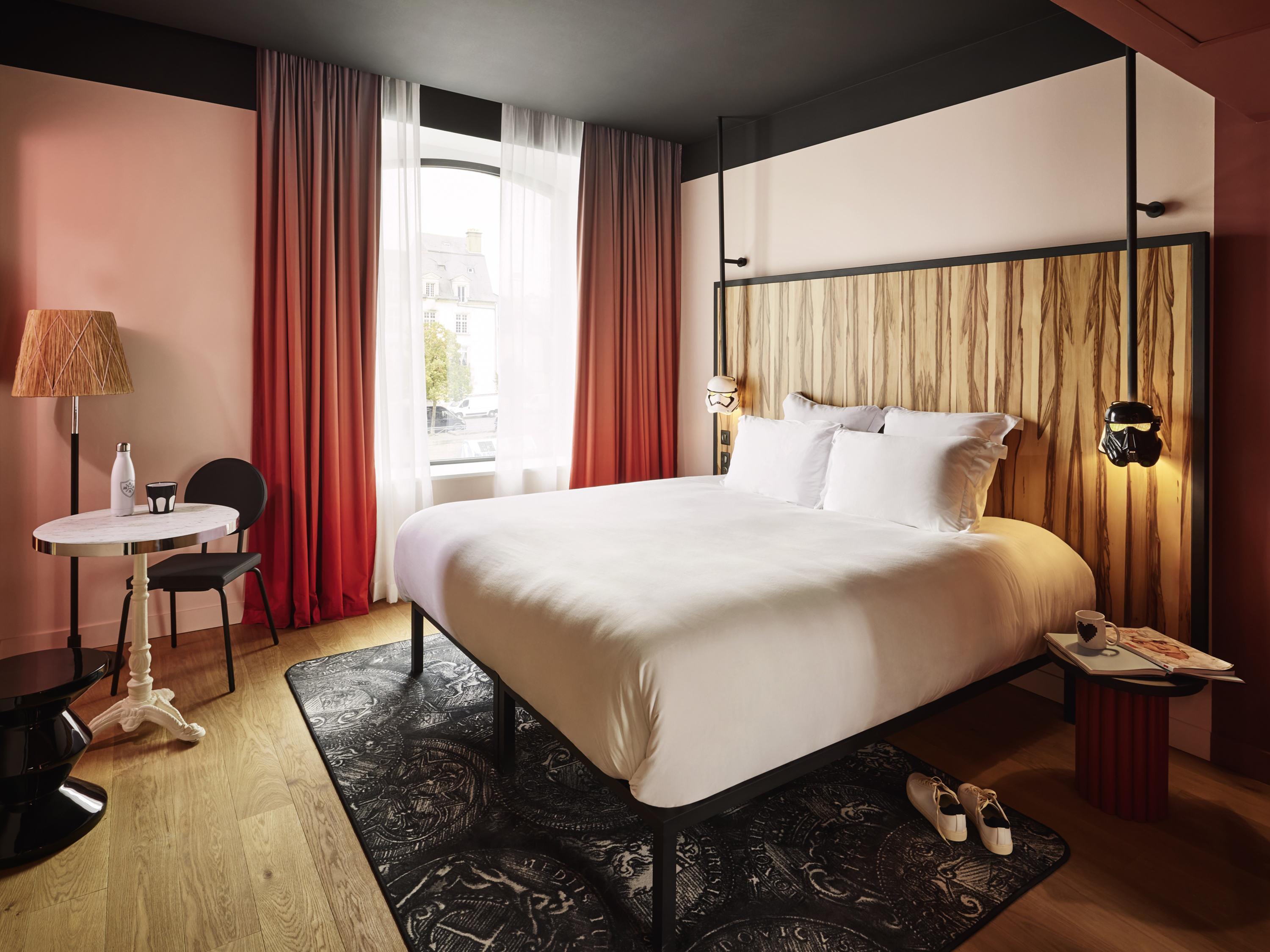 Double Queen Size Bed