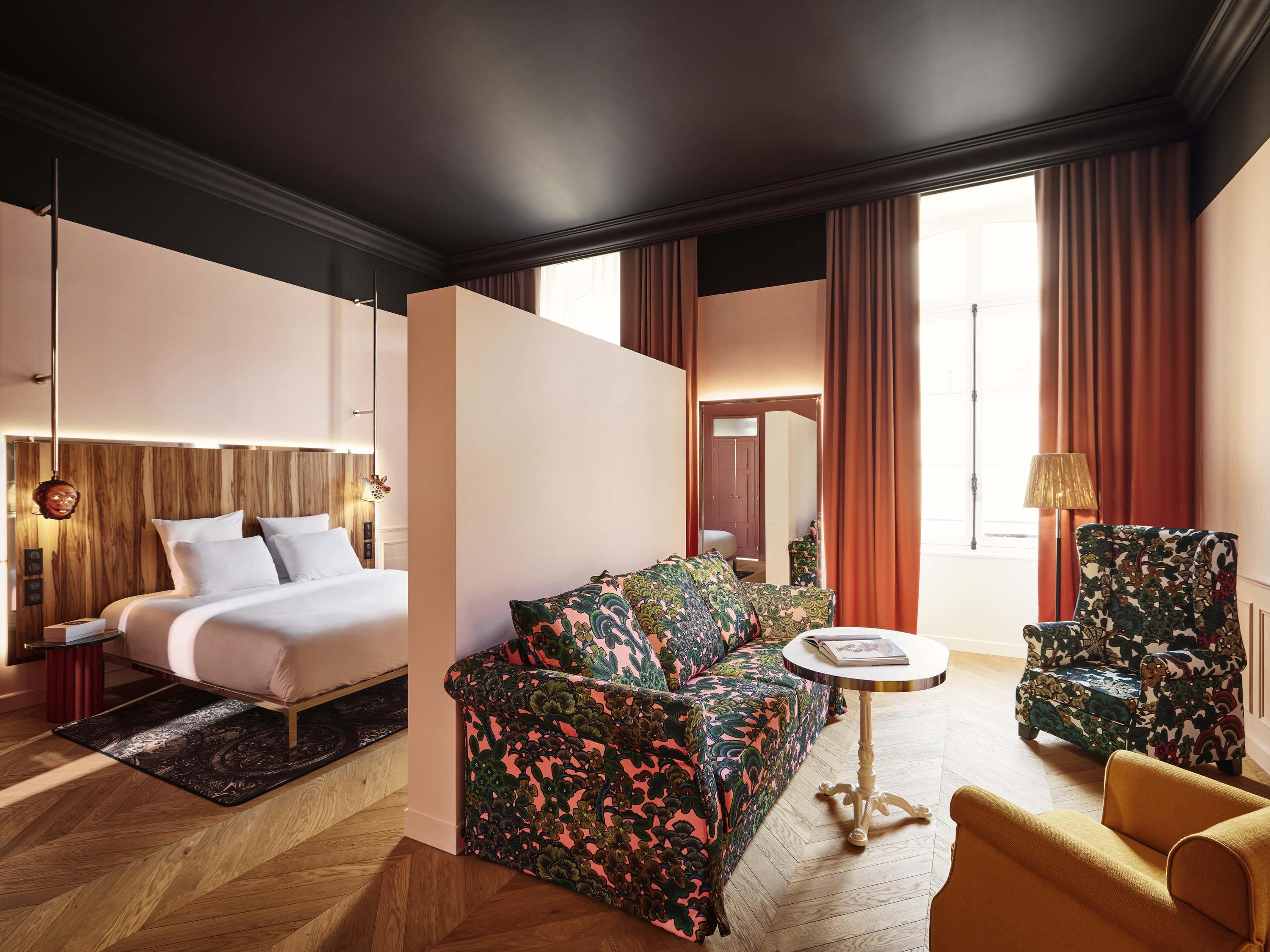 Double King Size Bed