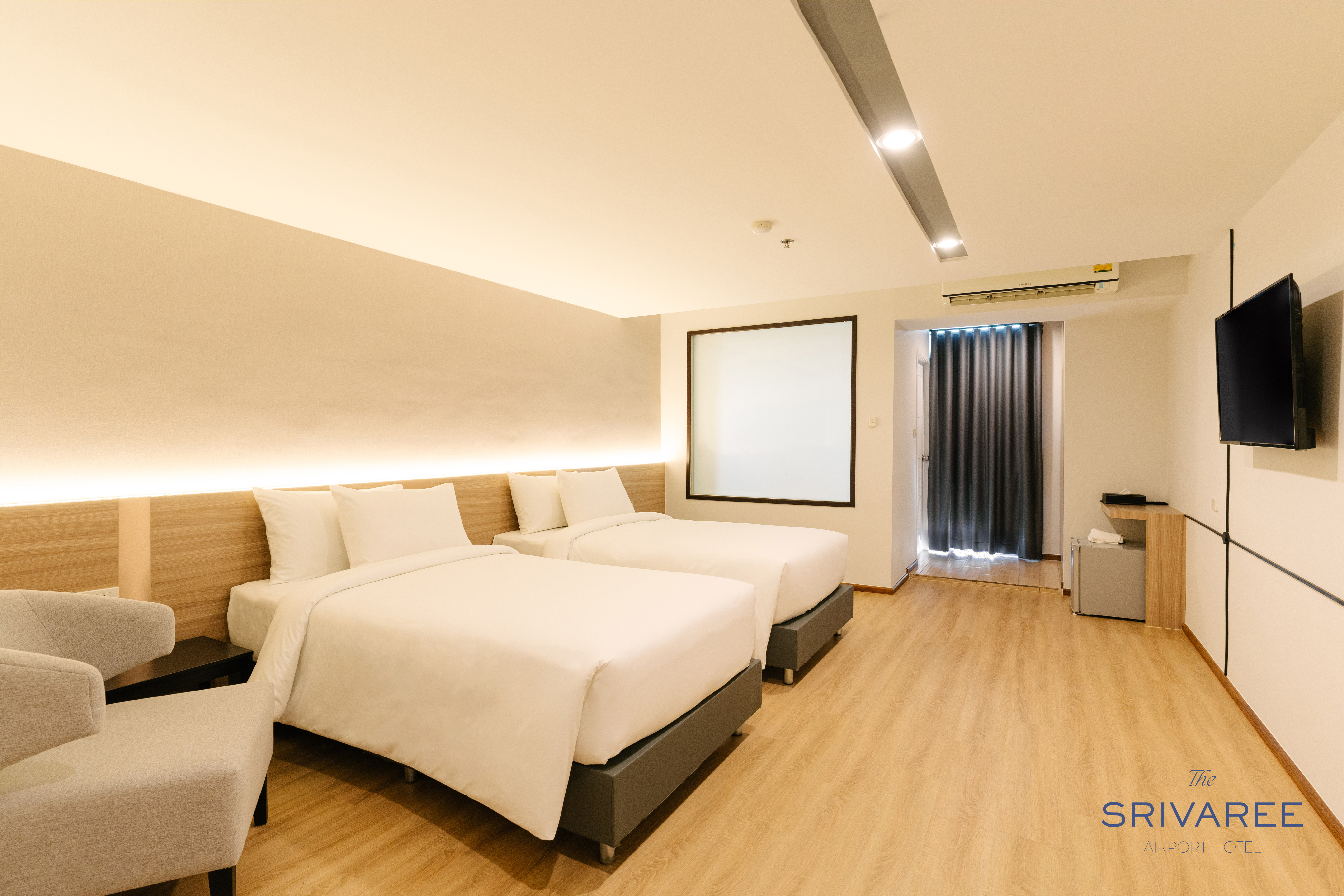 Family Room Connecting Room