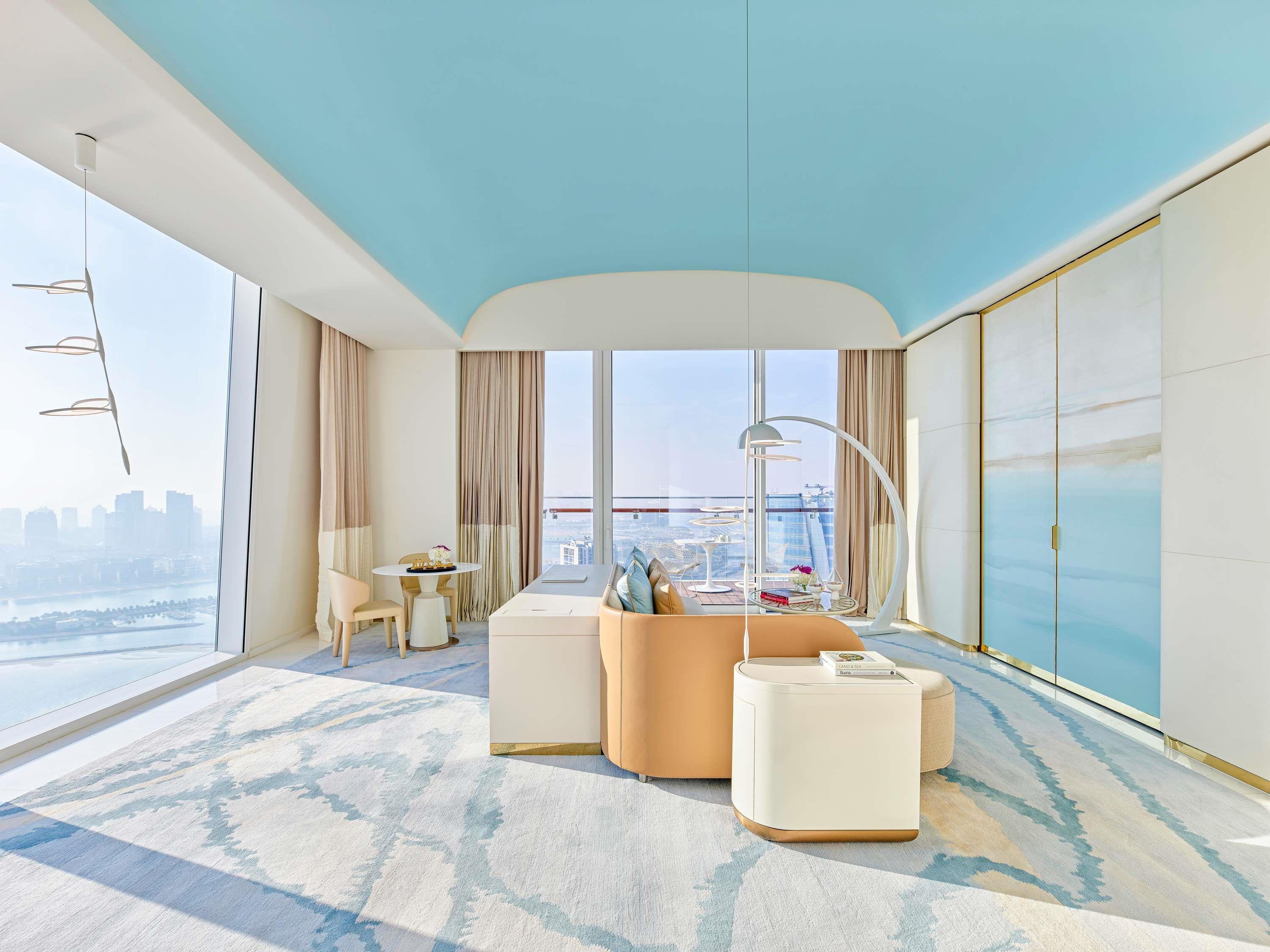 Suite Grand with Views