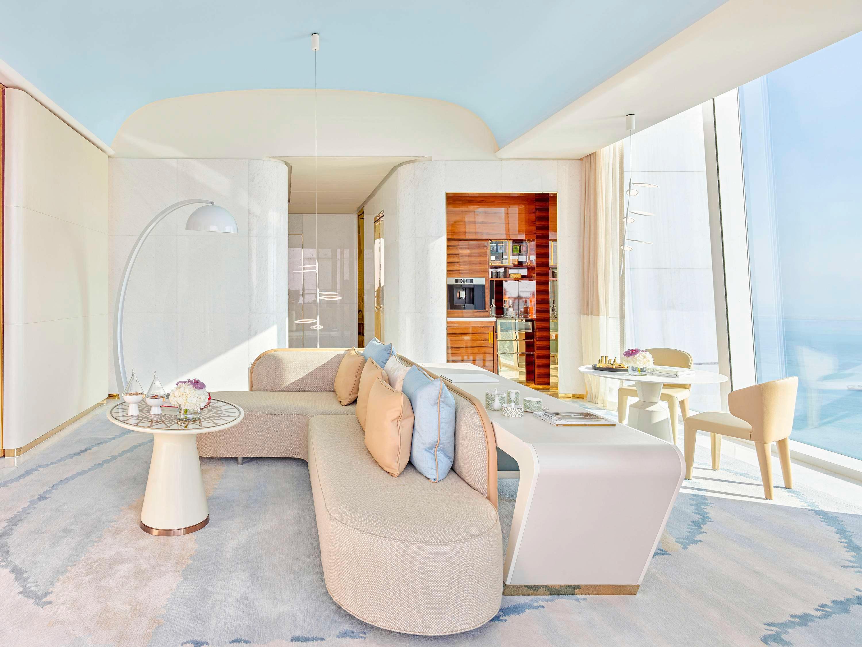 Suite Grand with Views